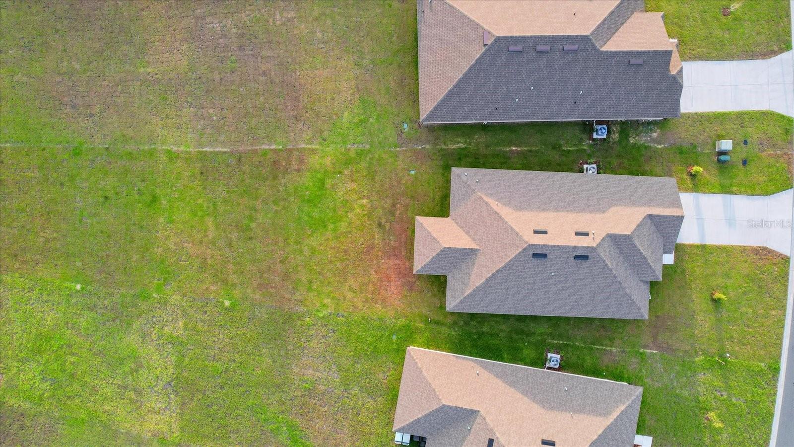 Image 47 of 57 For 348 Rexford Drive