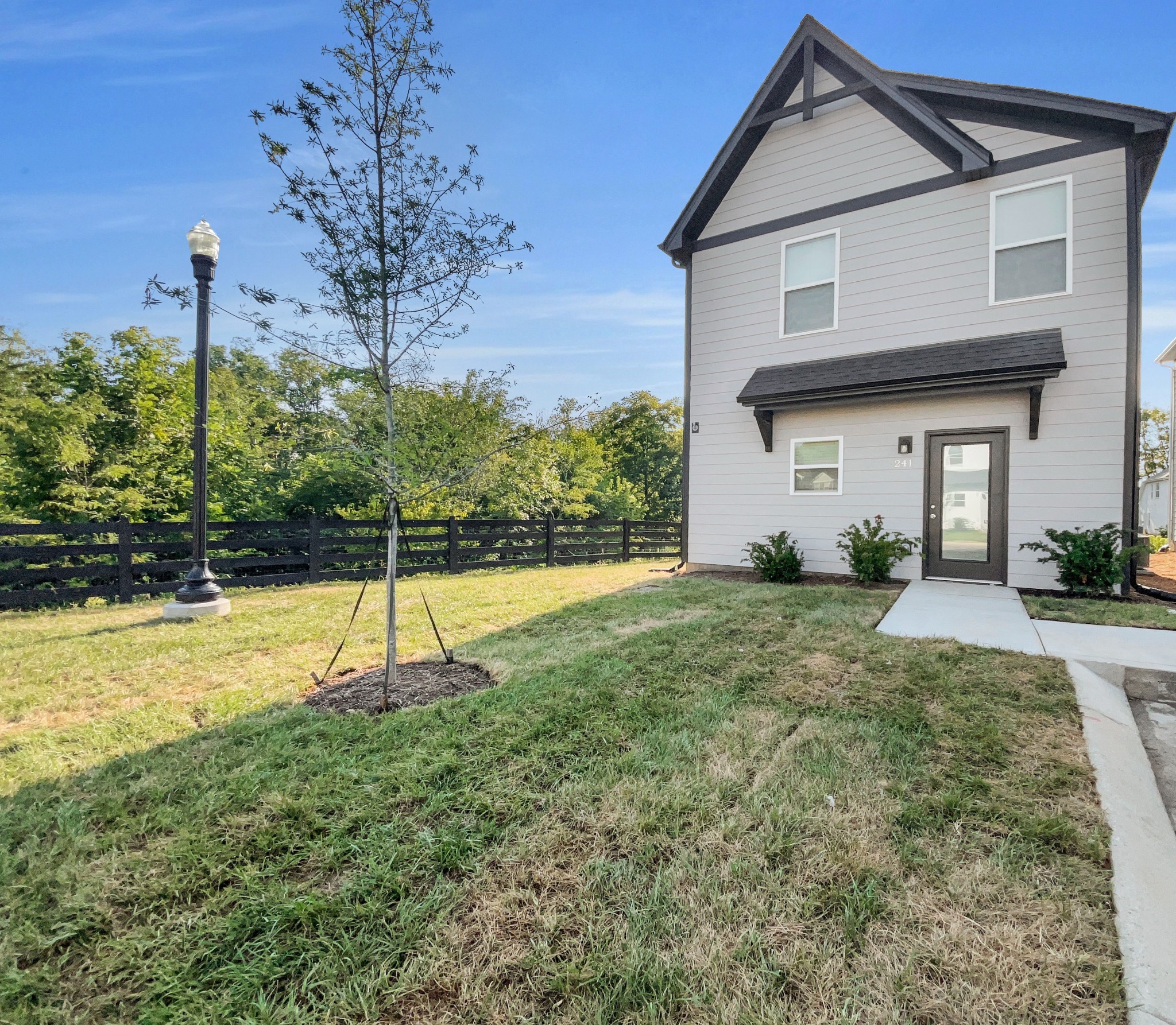 Listing photo id 1 for 1286 Timucuan Trail