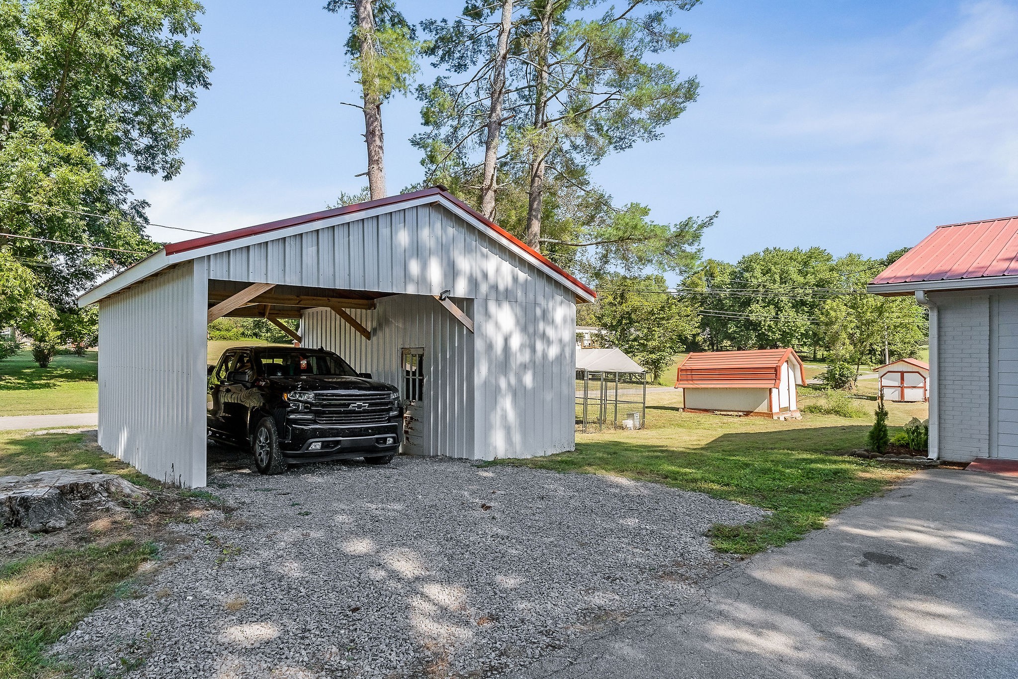 Image 11 of 34 For 4736 39th Street Road