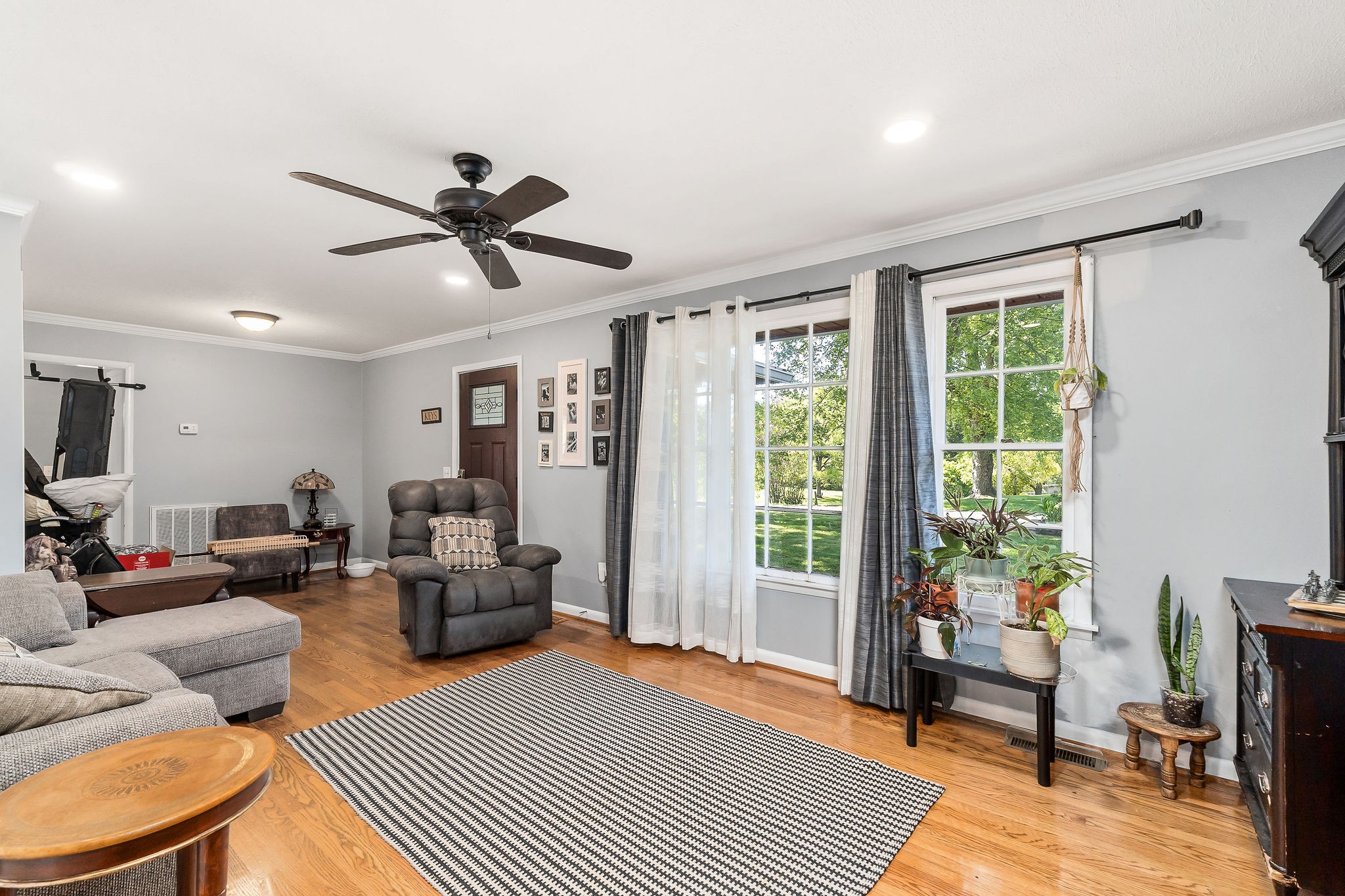 Image 16 of 34 For 4736 39th Street Road