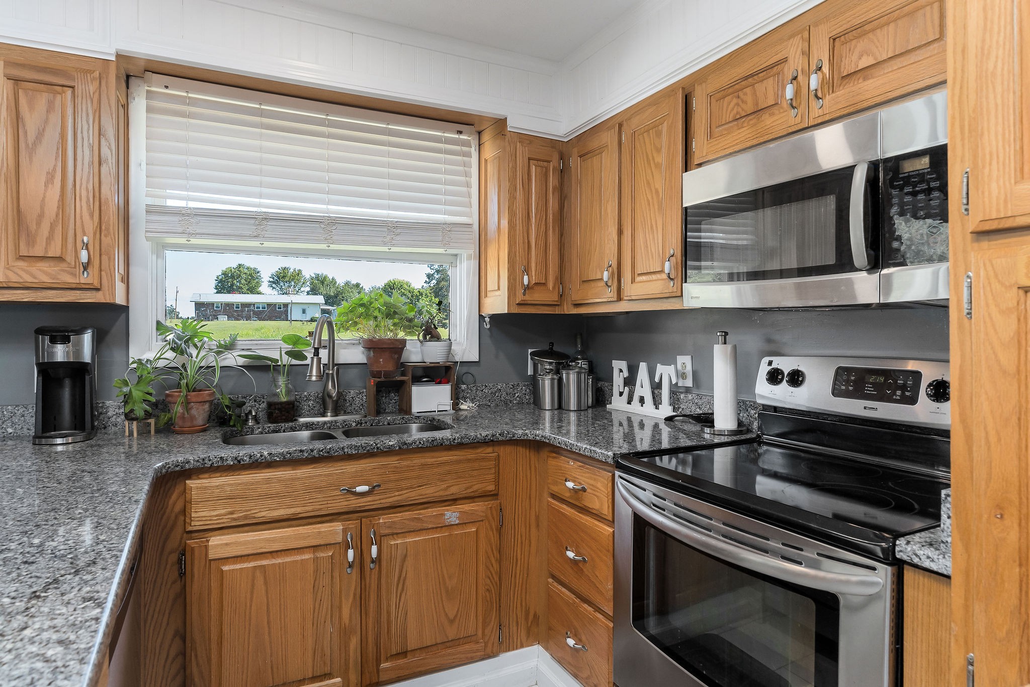 Image 22 of 34 For 4736 39th Street Road