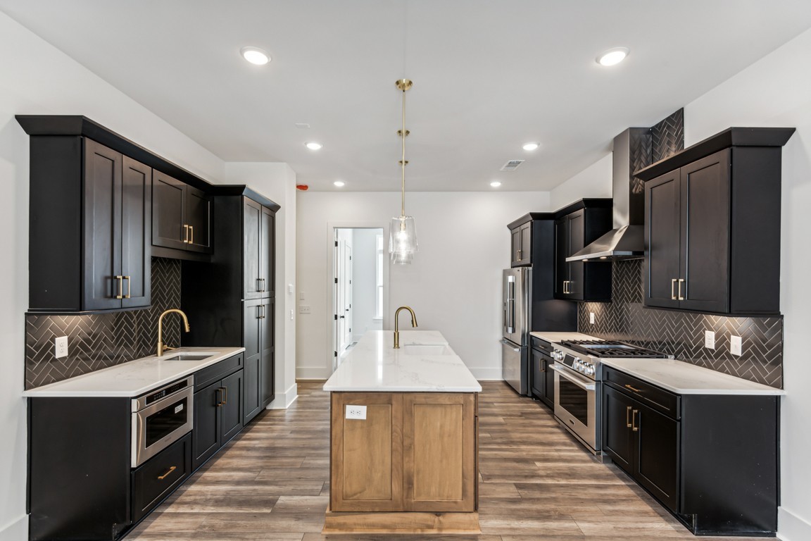 Image 15 of 22 For 2492 100th Street