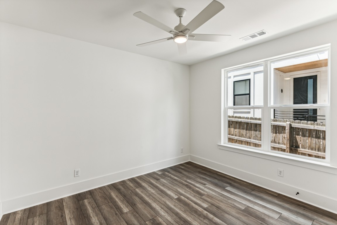 Image 4 of 22 For 2492 100th Street