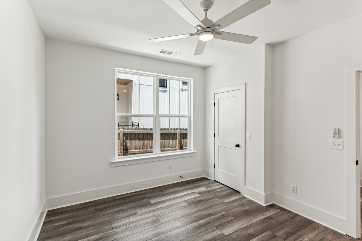 Image 5 of 22 For 2492 100th Street