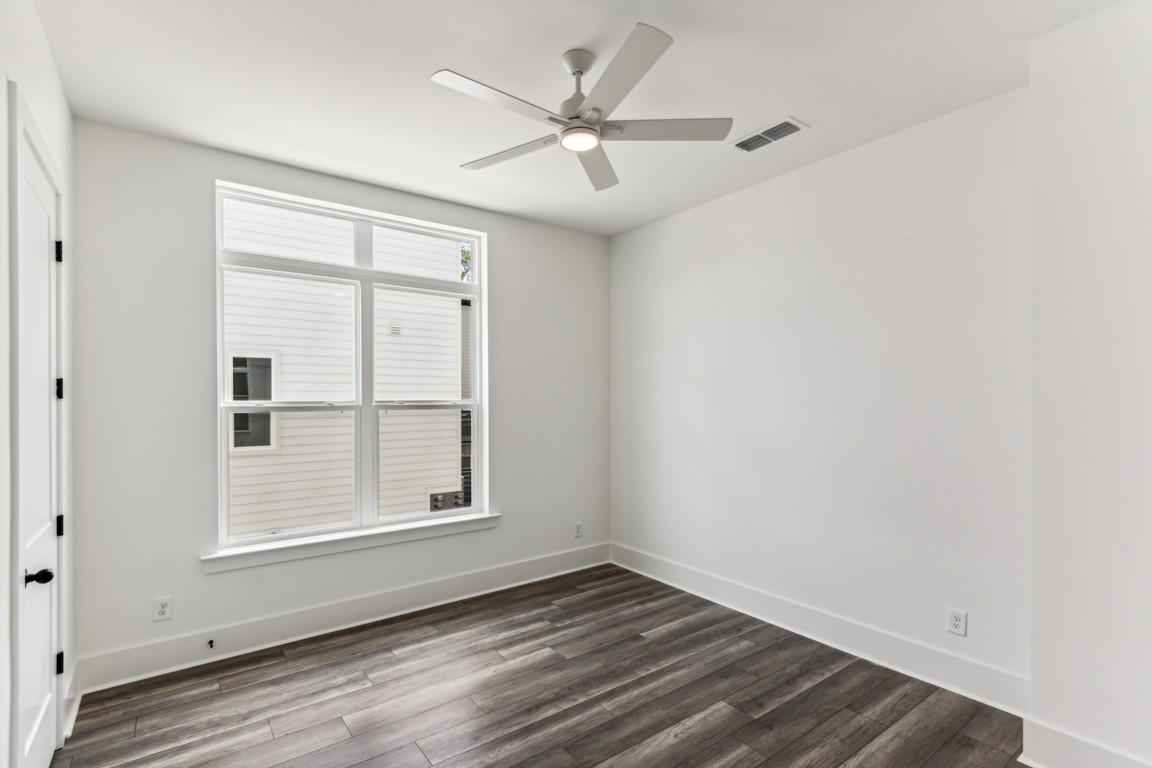 Image 8 of 22 For 2492 100th Street