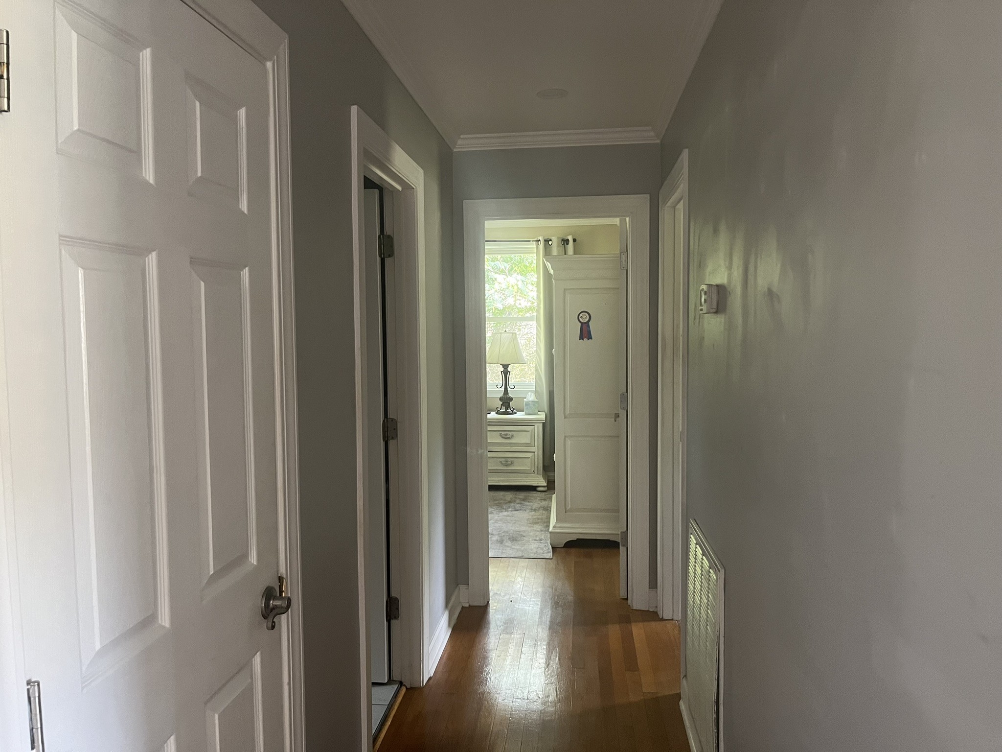 Listing photo id 8 for 50 Grass Street