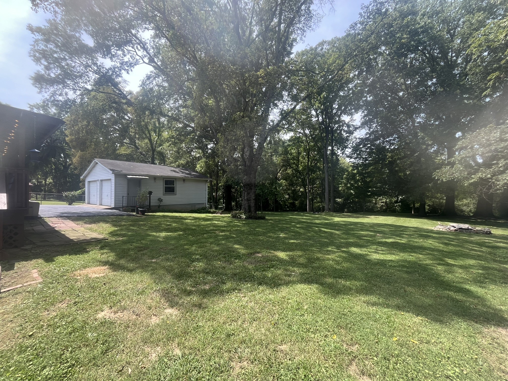 Listing photo id 14 for 50 Grass Street