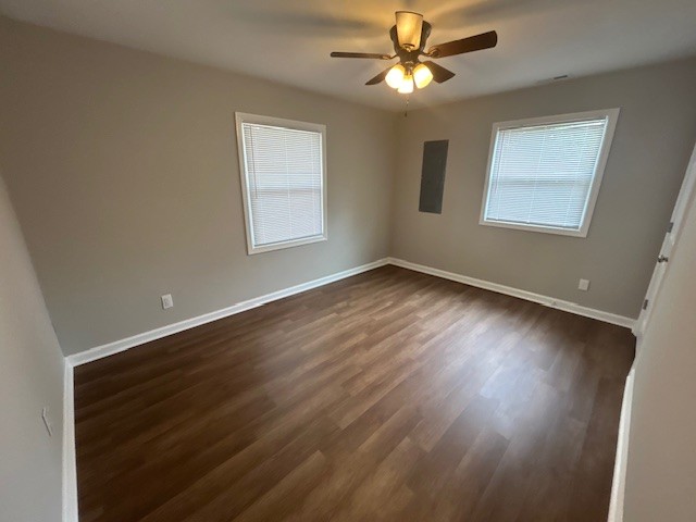 Image 12 of 29 For 4754 39th Street Road