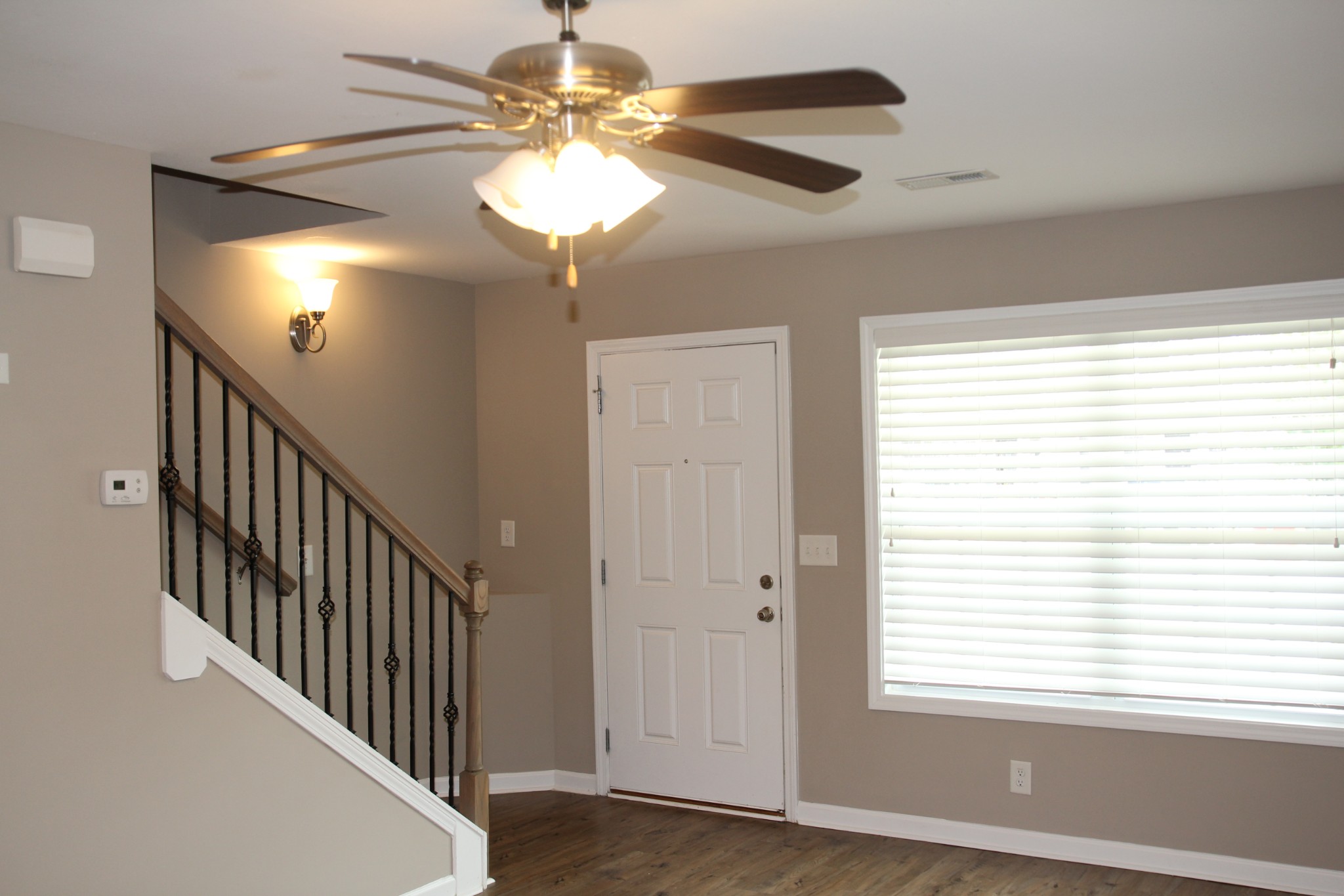 Image 14 of 23 For 6009 107th Street