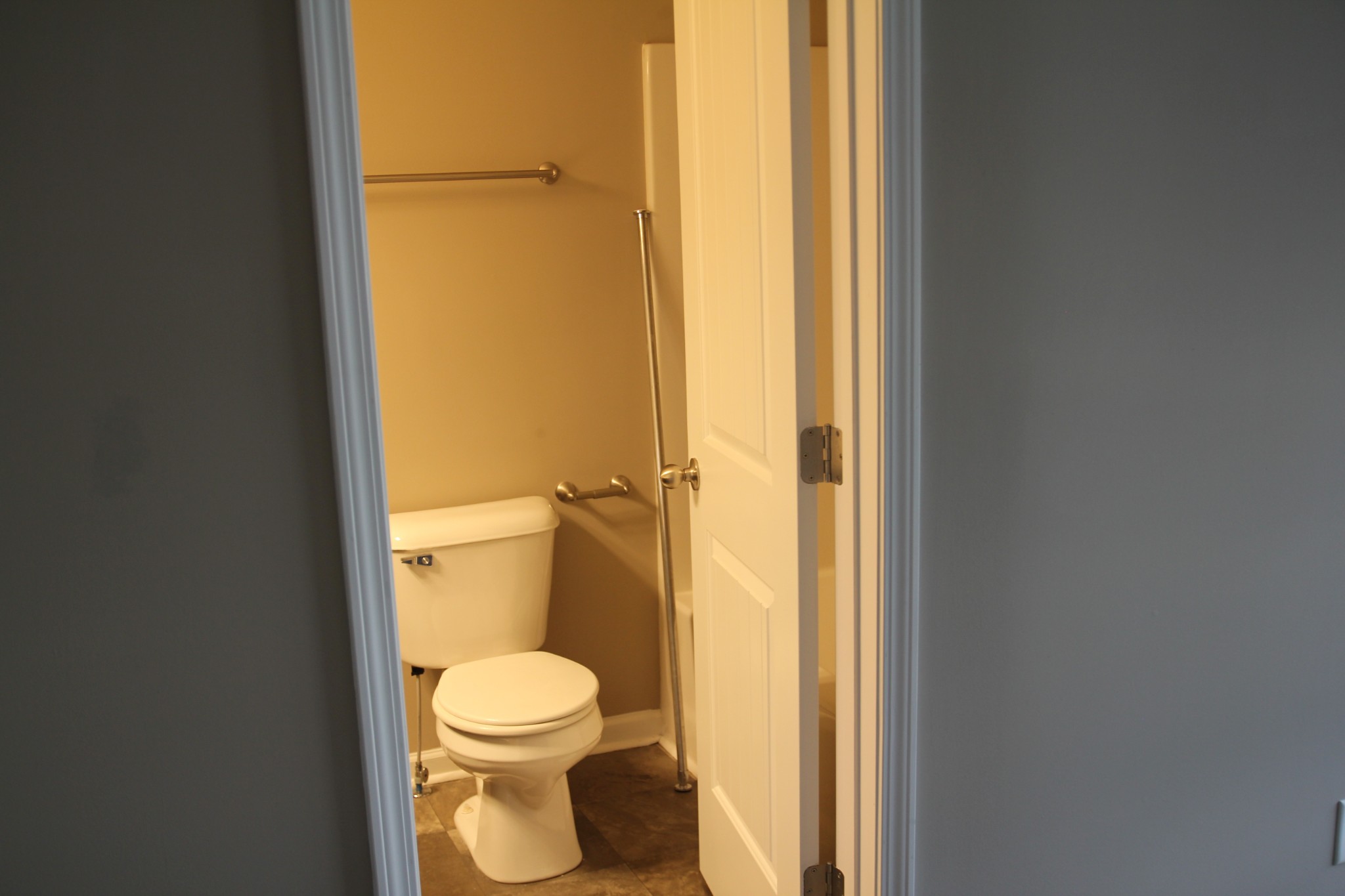 Image 19 of 23 For 6009 107th Street