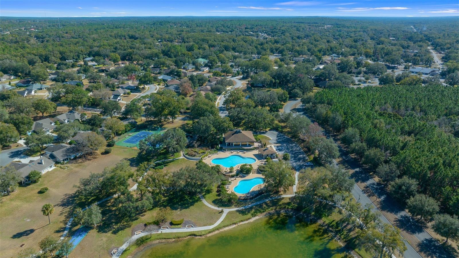 Listing photo id 64 for 6099 Douneray Loop