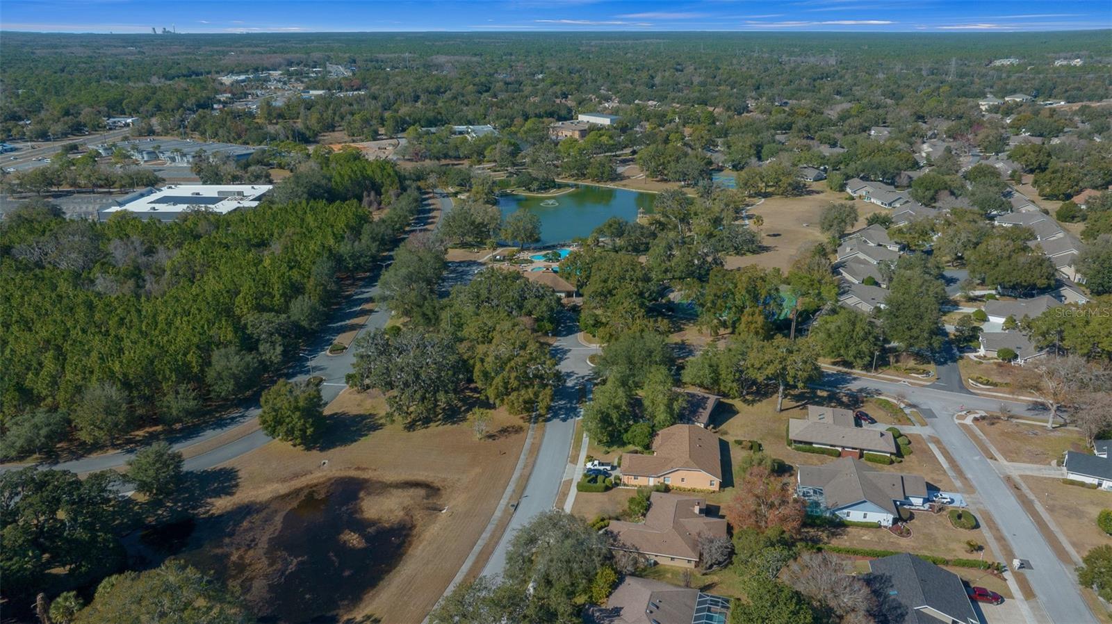 Listing photo id 66 for 6099 Douneray Loop