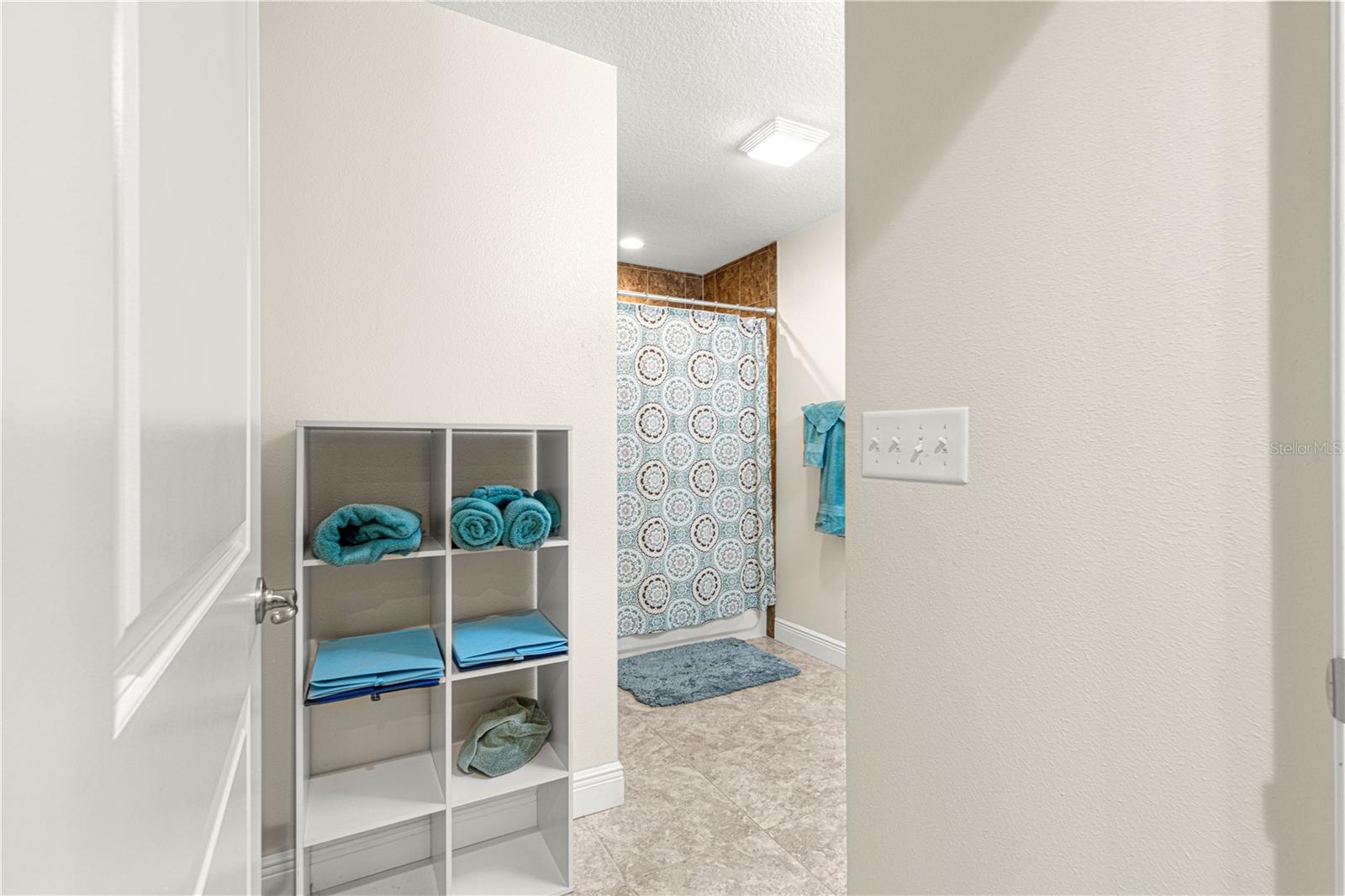 Image 17 of 38 For 3707 24th Street