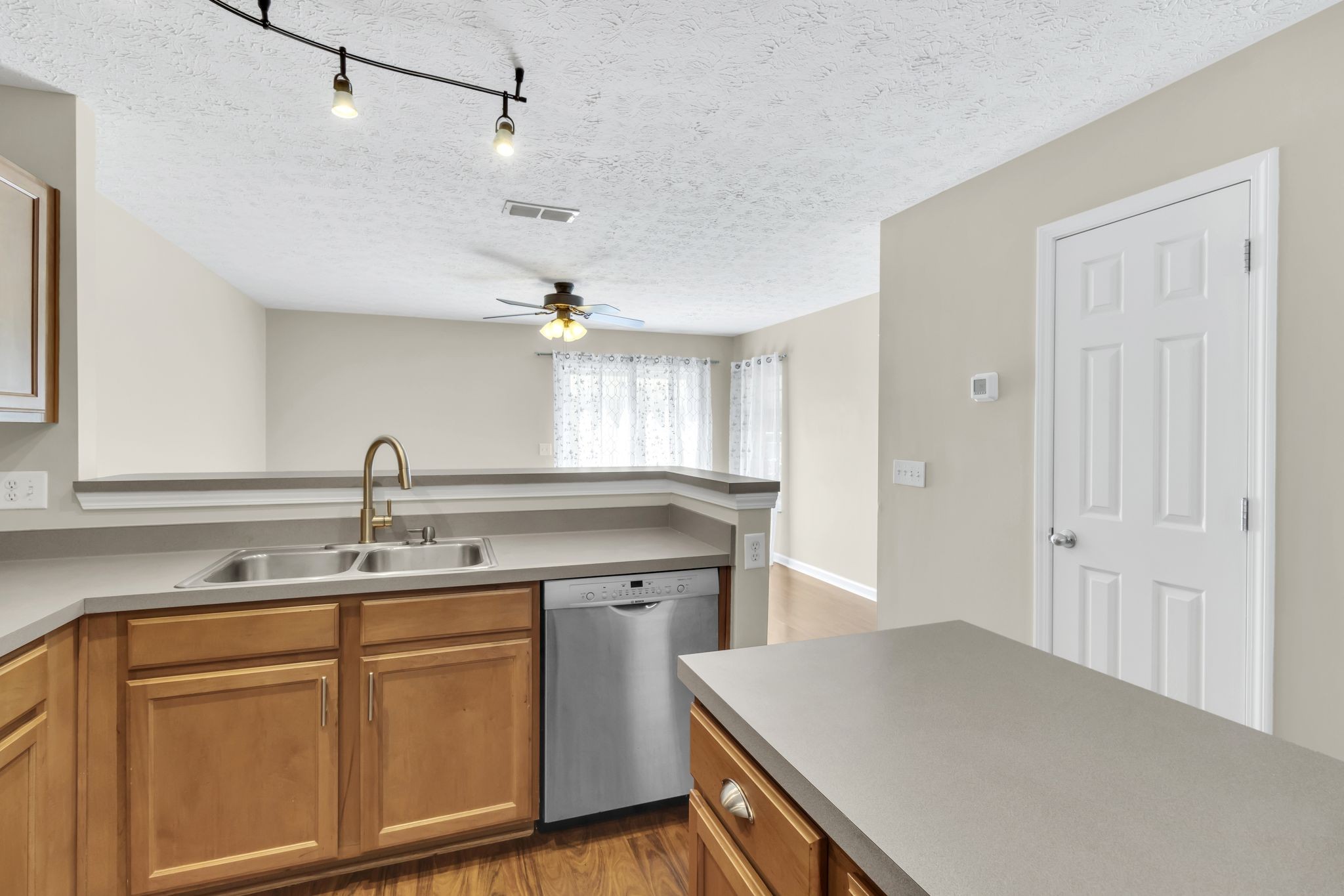 Image 9 of 19 For 4373 90th Place