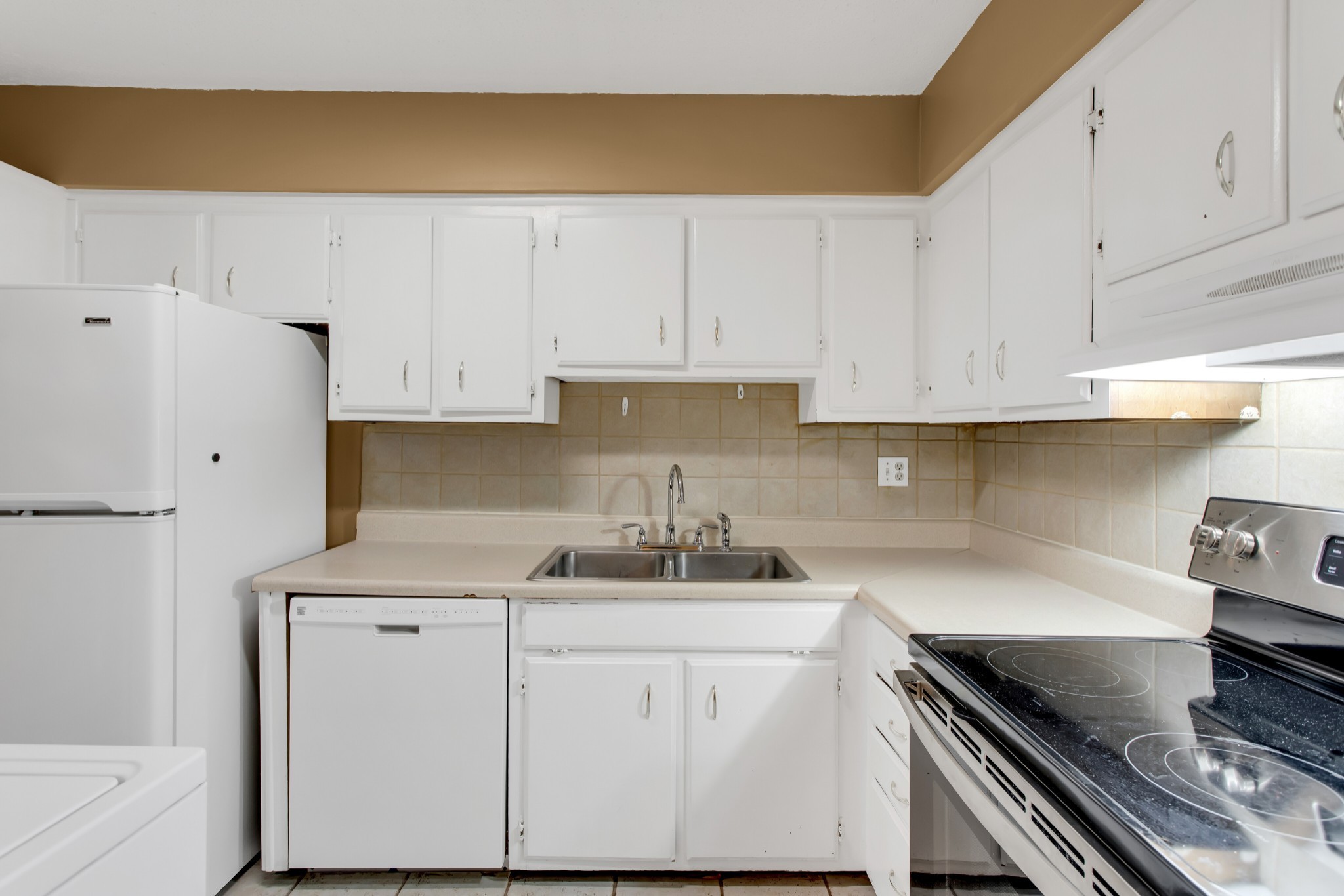 Image 9 of 18 For 10927 41st Avenue