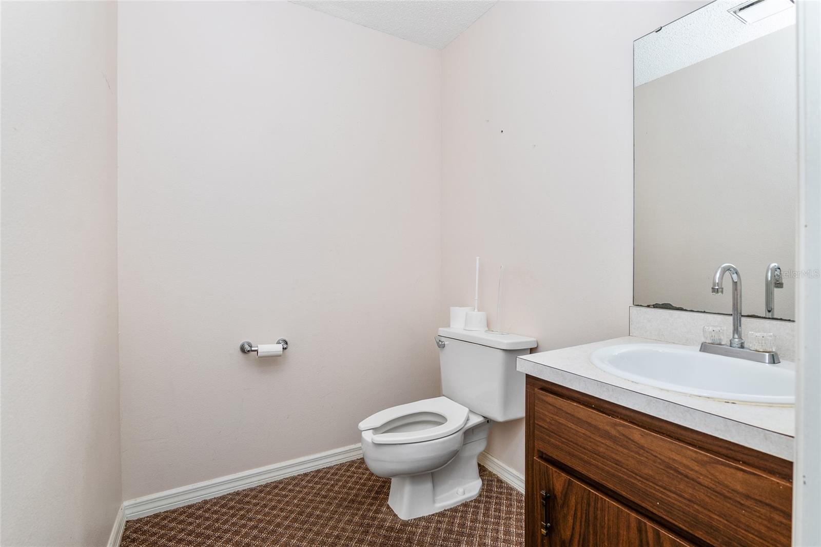 Image 17 of 28 For 2801 College Road 24