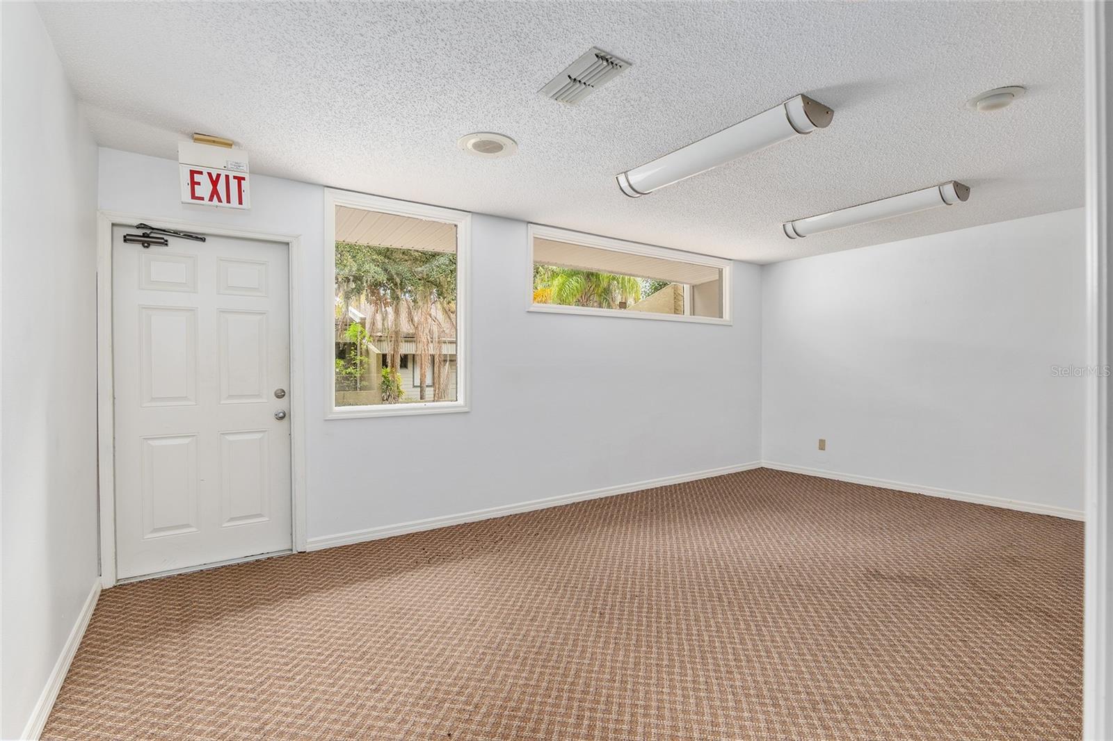 Image 6 of 28 For 2801 College Road 24