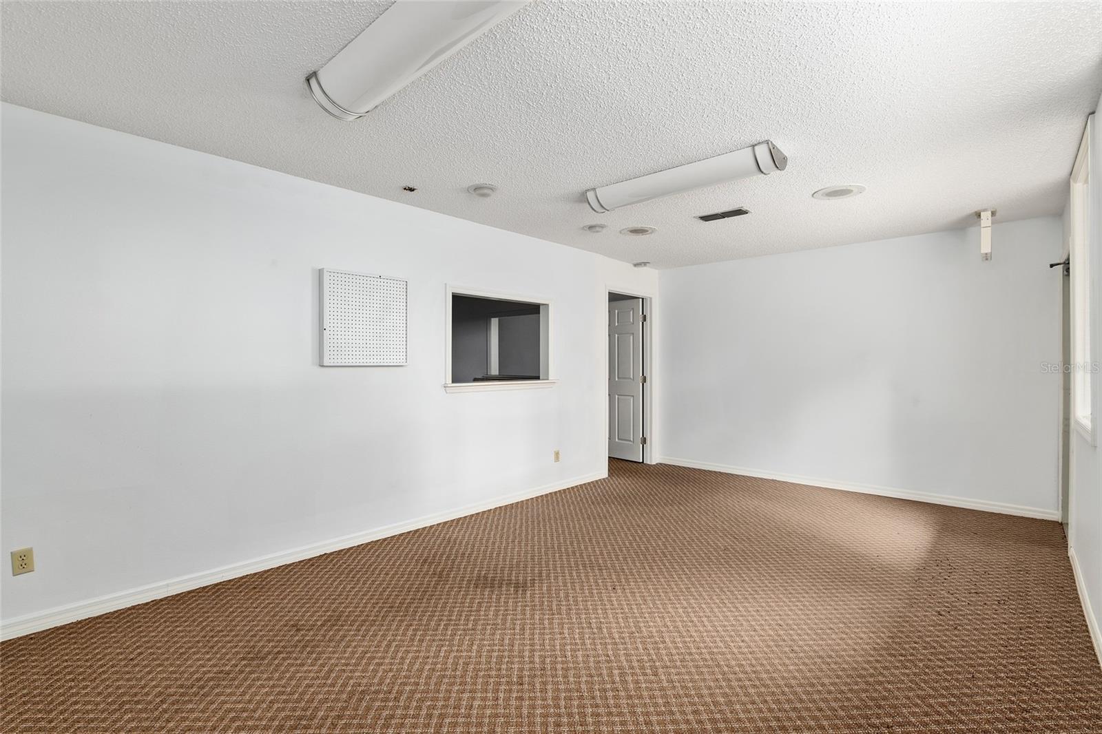Image 8 of 28 For 2801 College Road 24