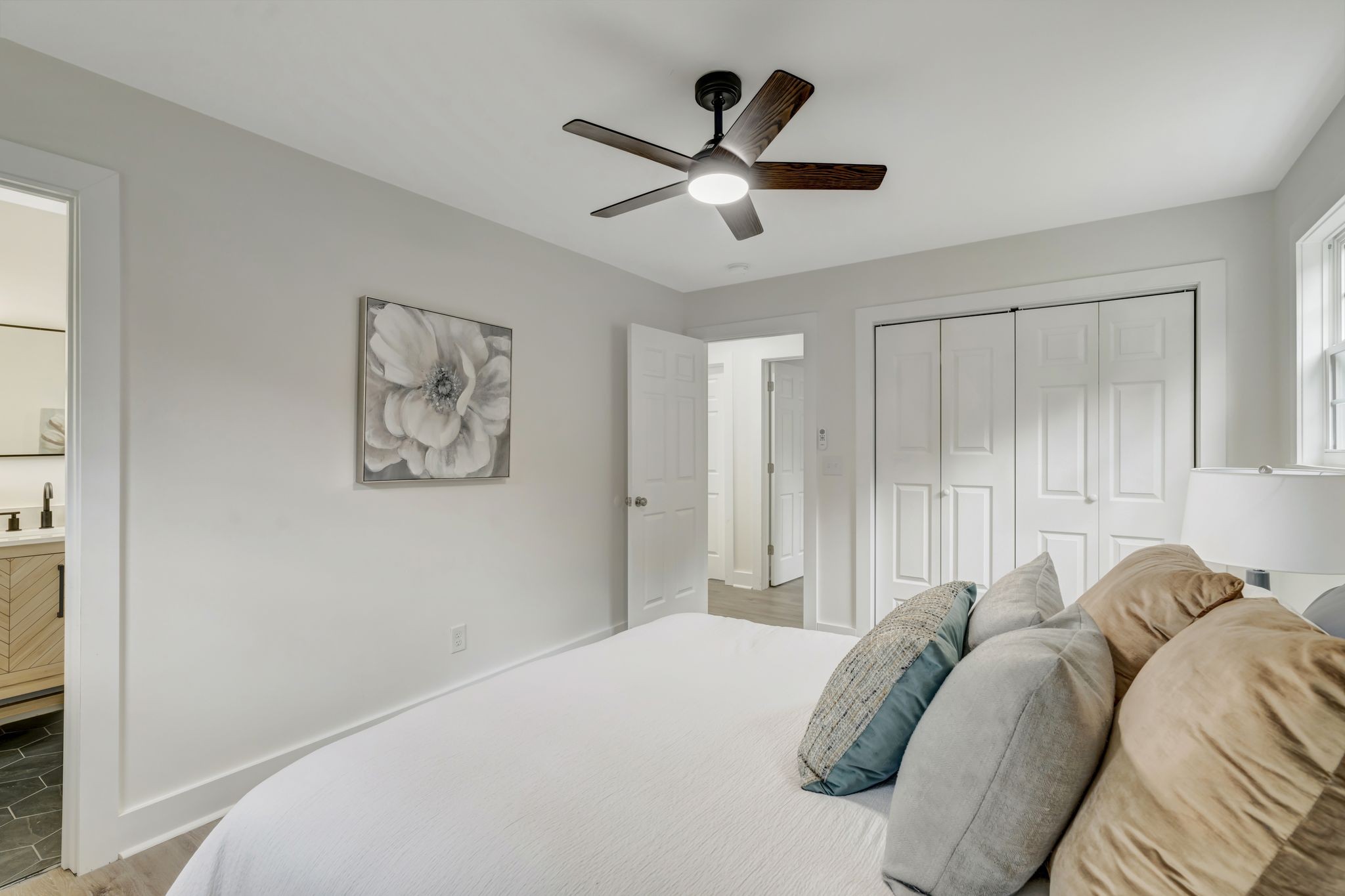 Image 18 of 27 For 9014 96th Terrace