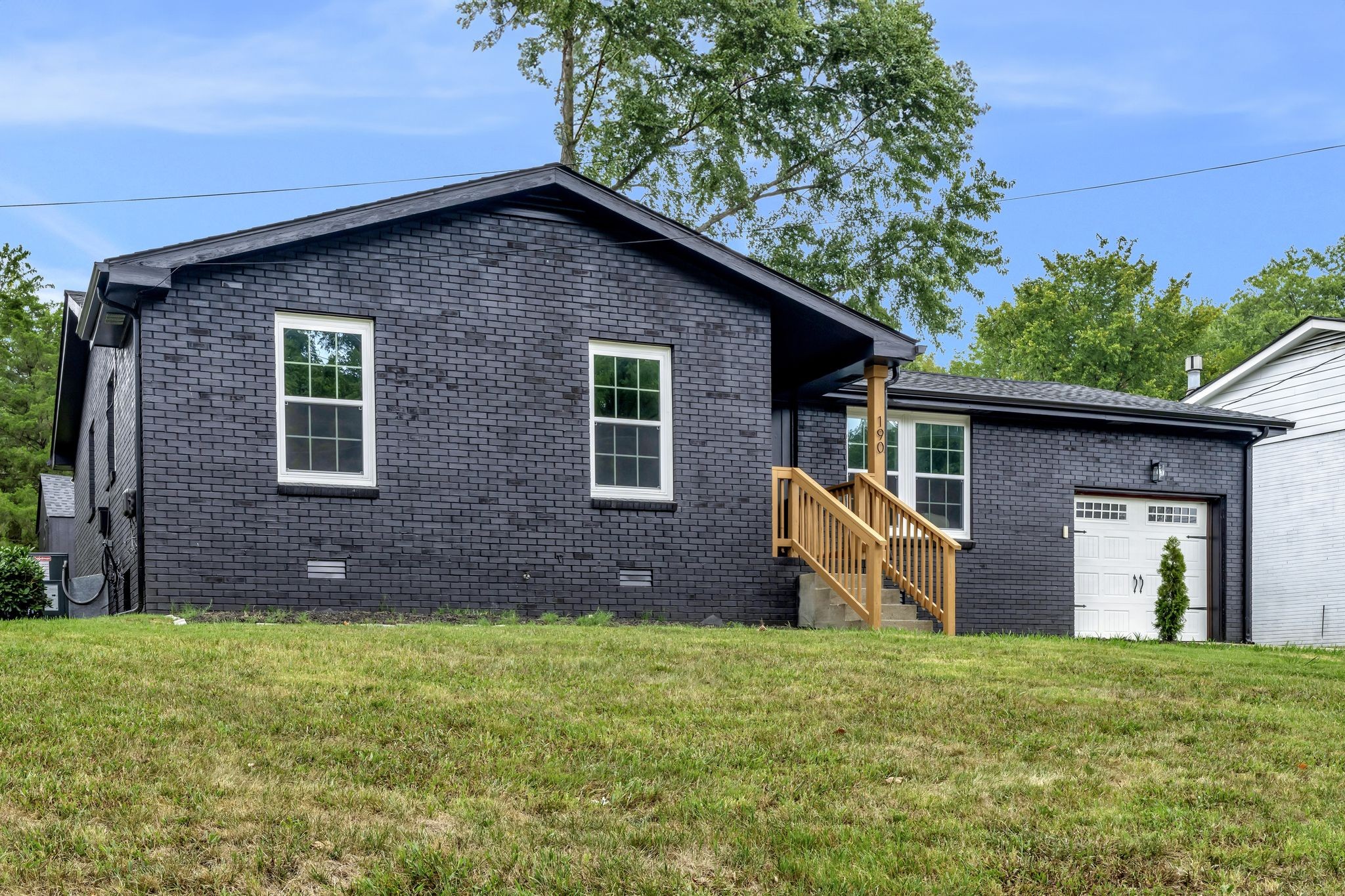 Image 3 of 27 For 9014 96th Terrace