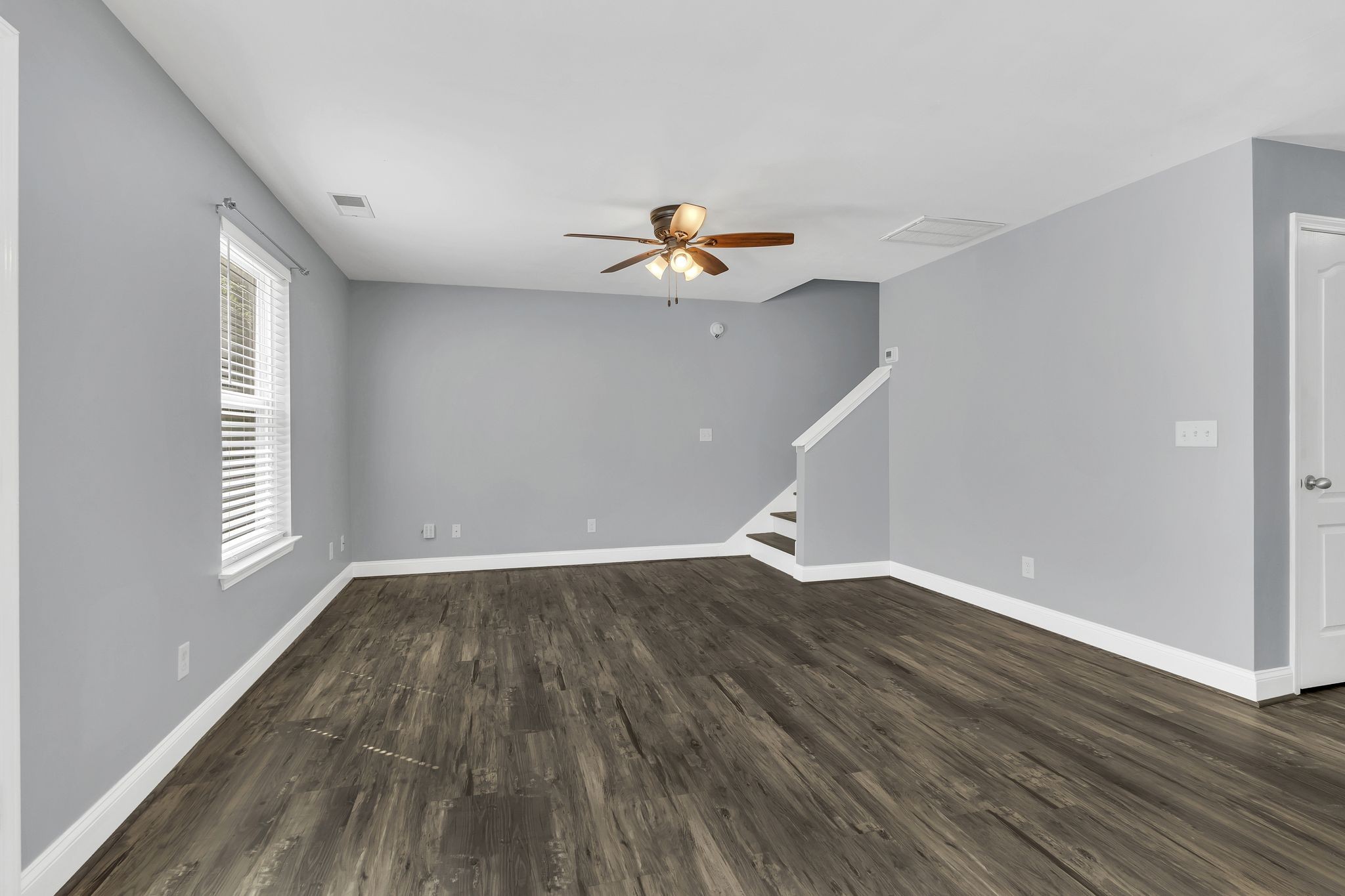 Image 6 of 11 For 3212 46th Avenue
