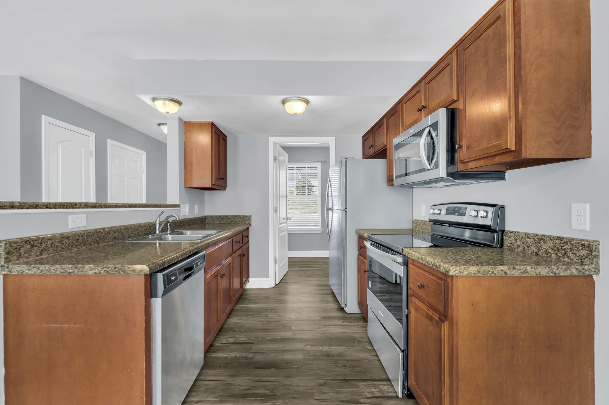 Image 8 of 11 For 3212 46th Avenue