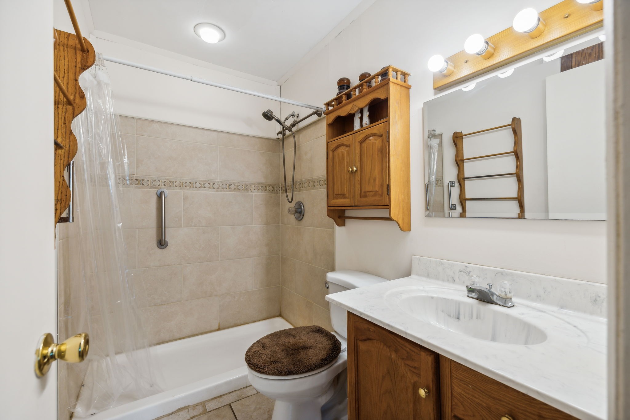 Image 17 of 29 For 4760 39th Street Road