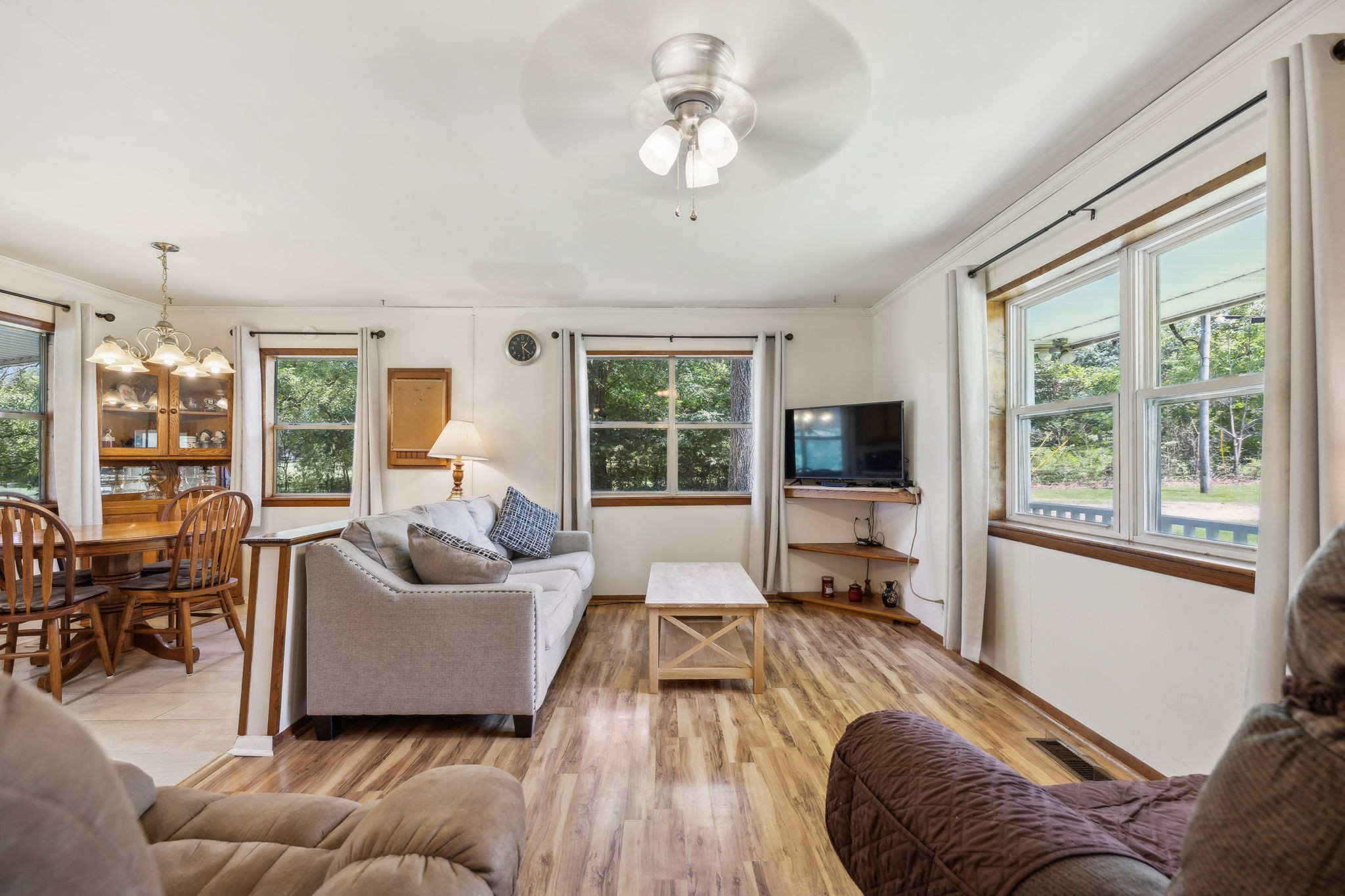 Image 21 of 29 For 4760 39th Street Road