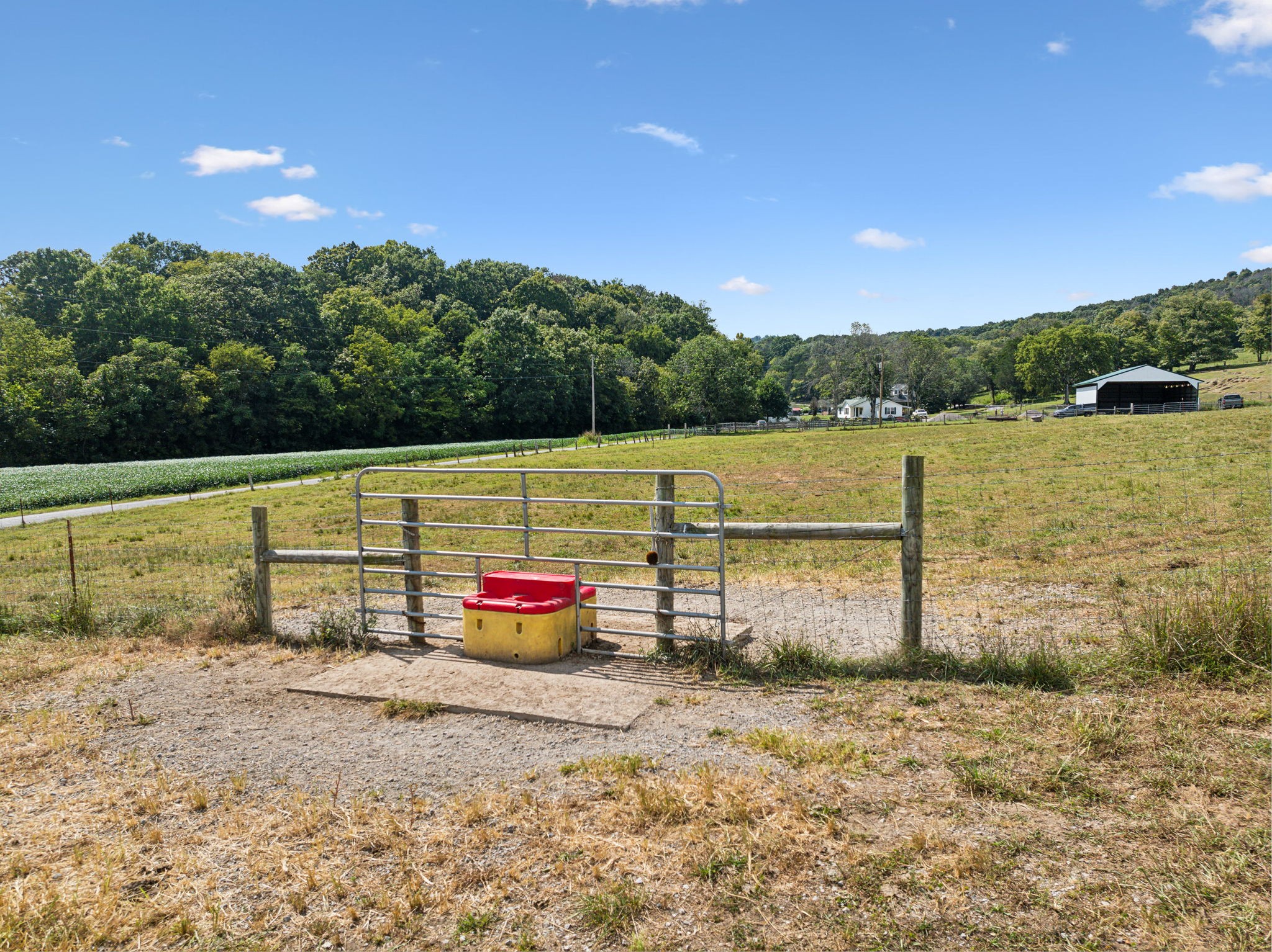Image 9 of 38 For 2801 College Road 24