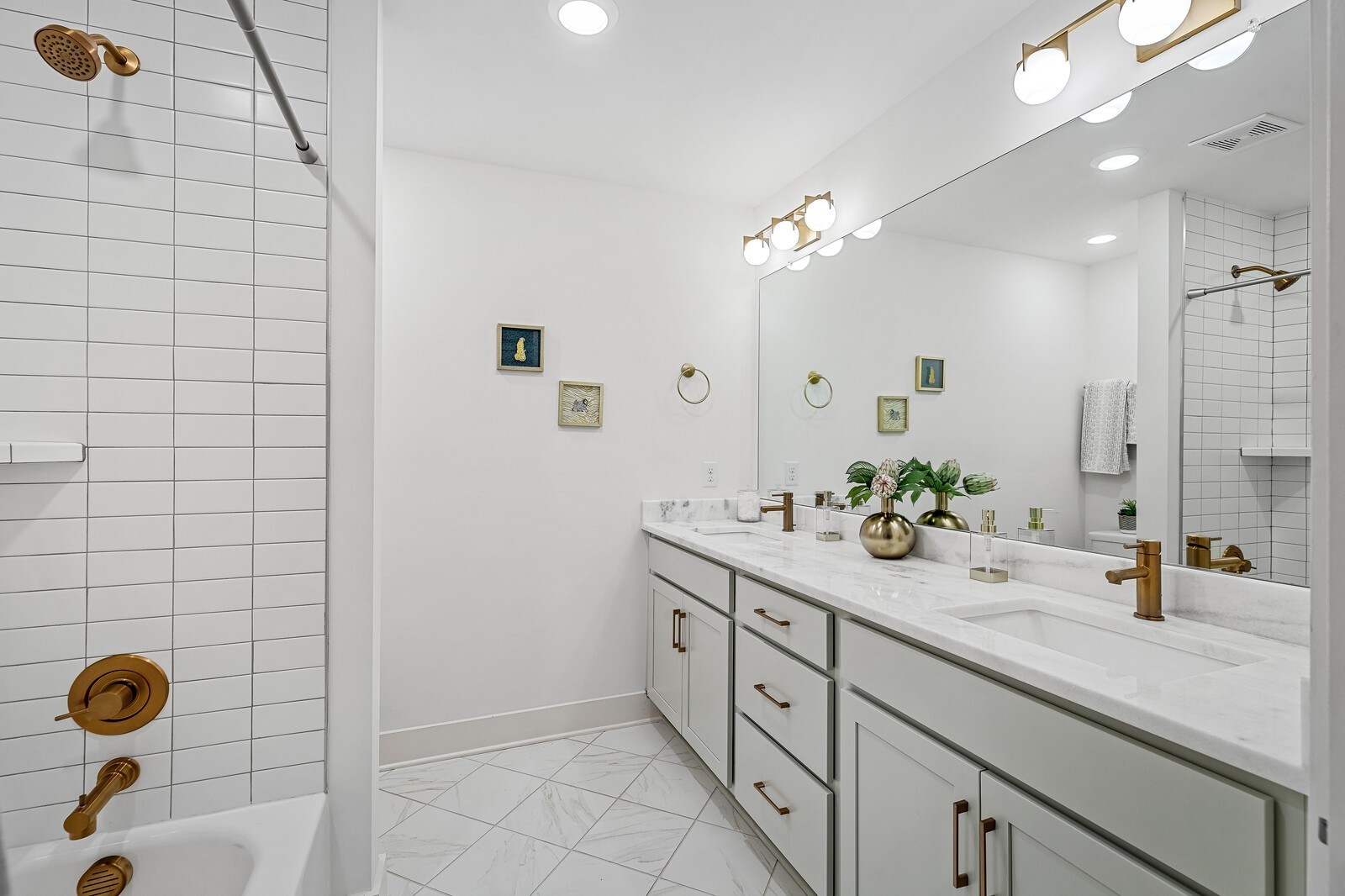 Image 45 of 48 For 7123 Tallwood Dr