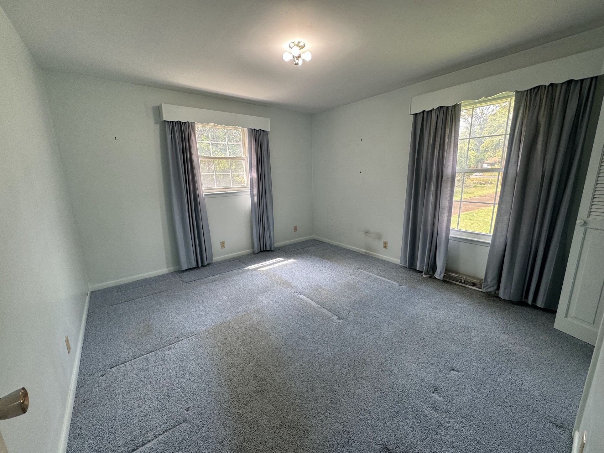 Image 16 of 76 For 7451 111th Place