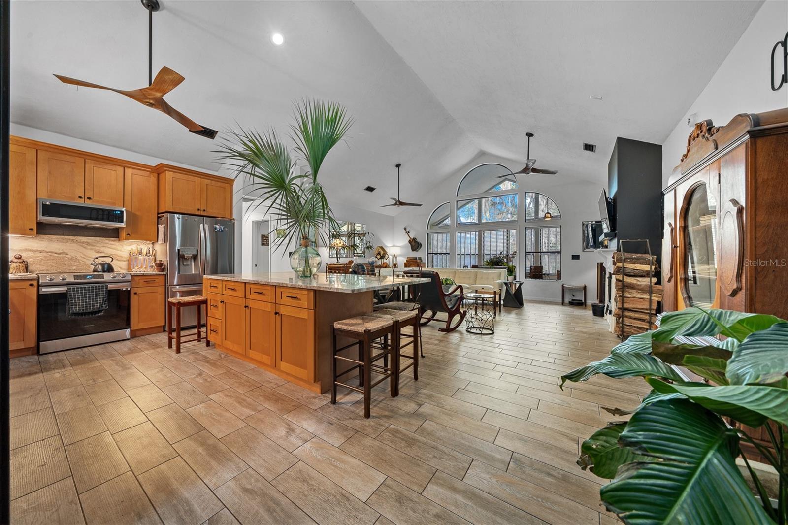 Image 5 of 49 For 12108 225th Drive