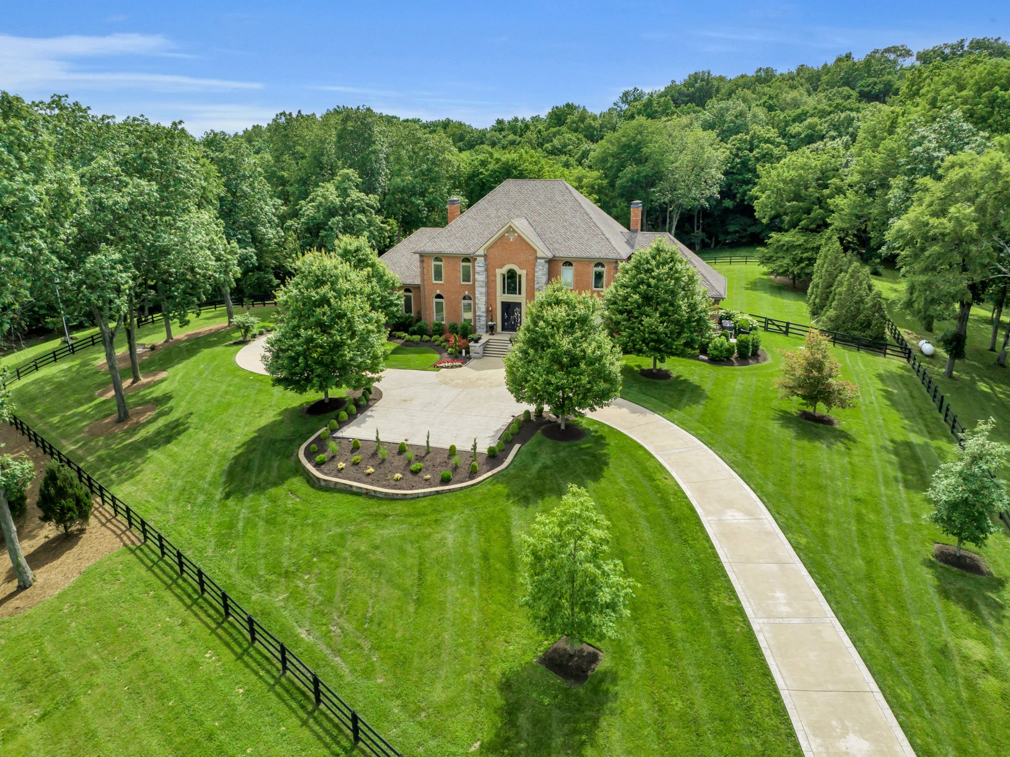 Details for 150 Oak Hill Ct, Hendersonville, TN 37075