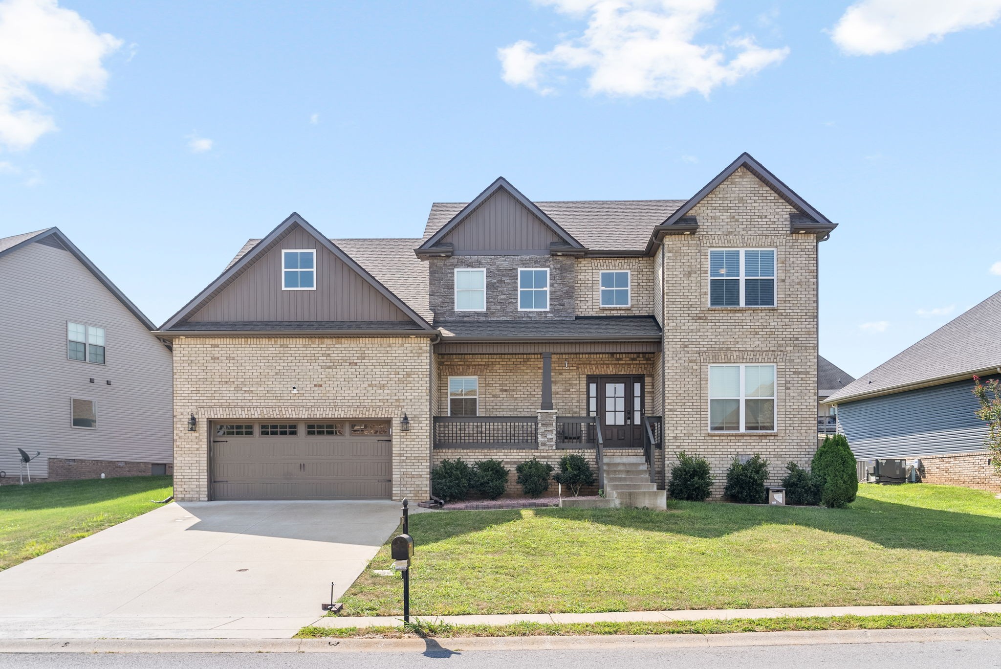 Image 3 of 51 For 1 Diamond Cove Place