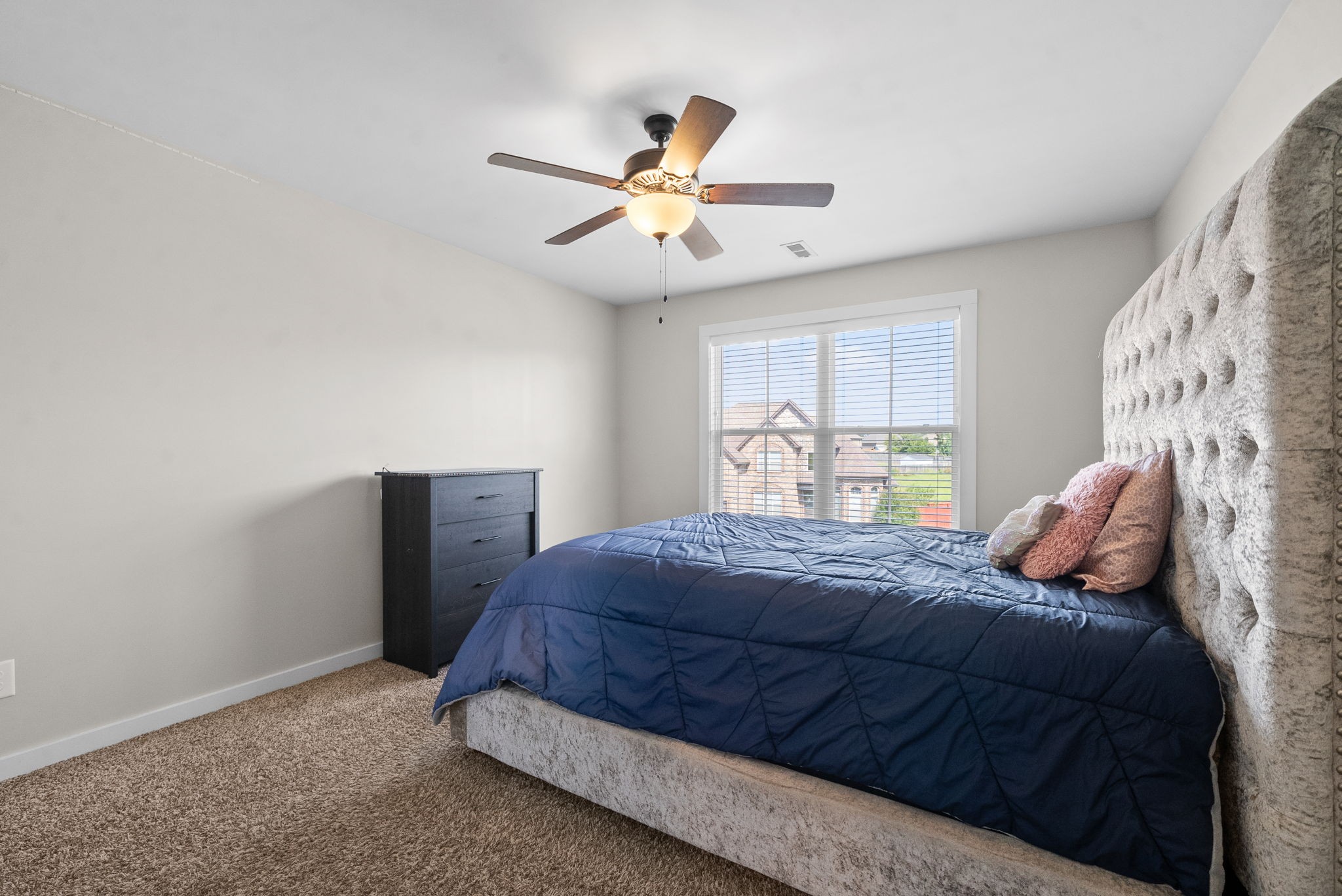 Image 39 of 51 For 1 Diamond Cove Place