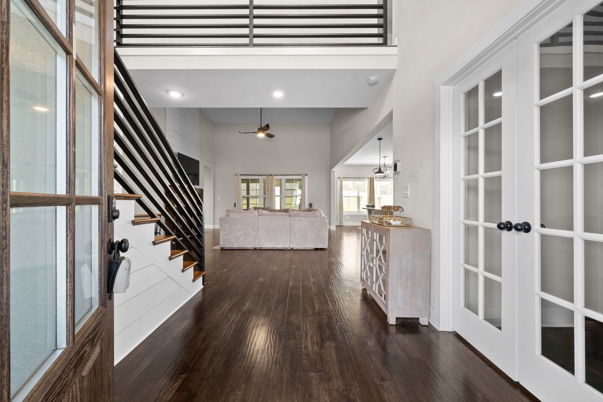 Image 5 of 51 For 1 Diamond Cove Place