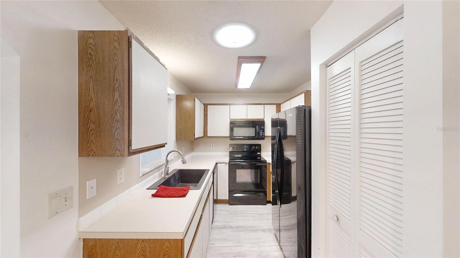 Image 6 of 21 For 9286 89th Court Road D