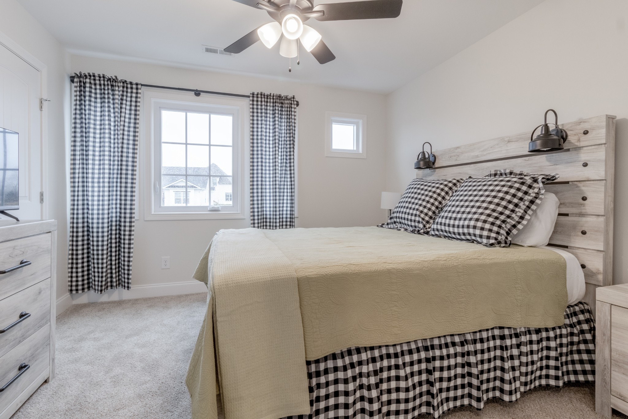 Image 9 of 35 For 3355 92nd Street