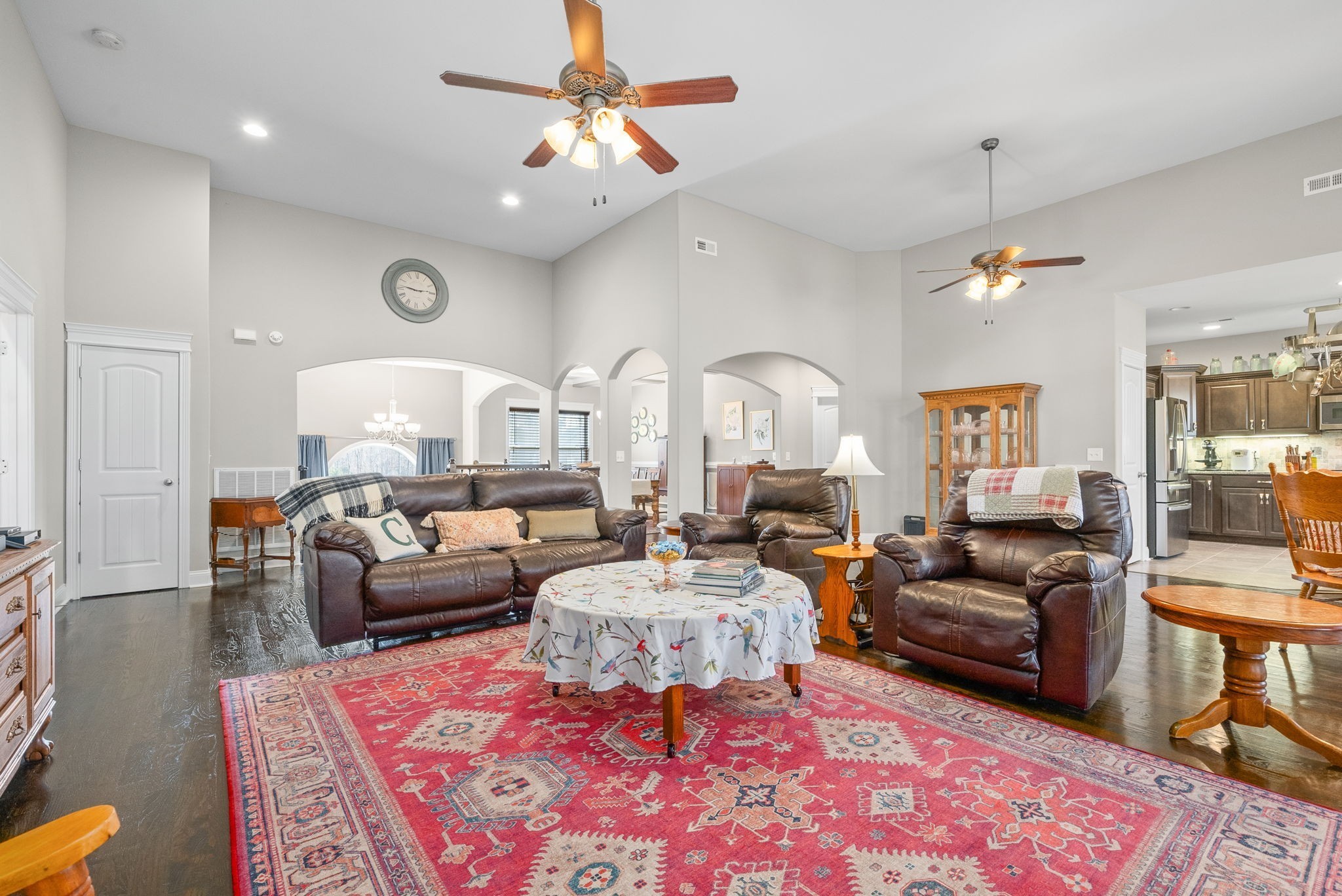 Image 10 of 41 For 912 Chula Court