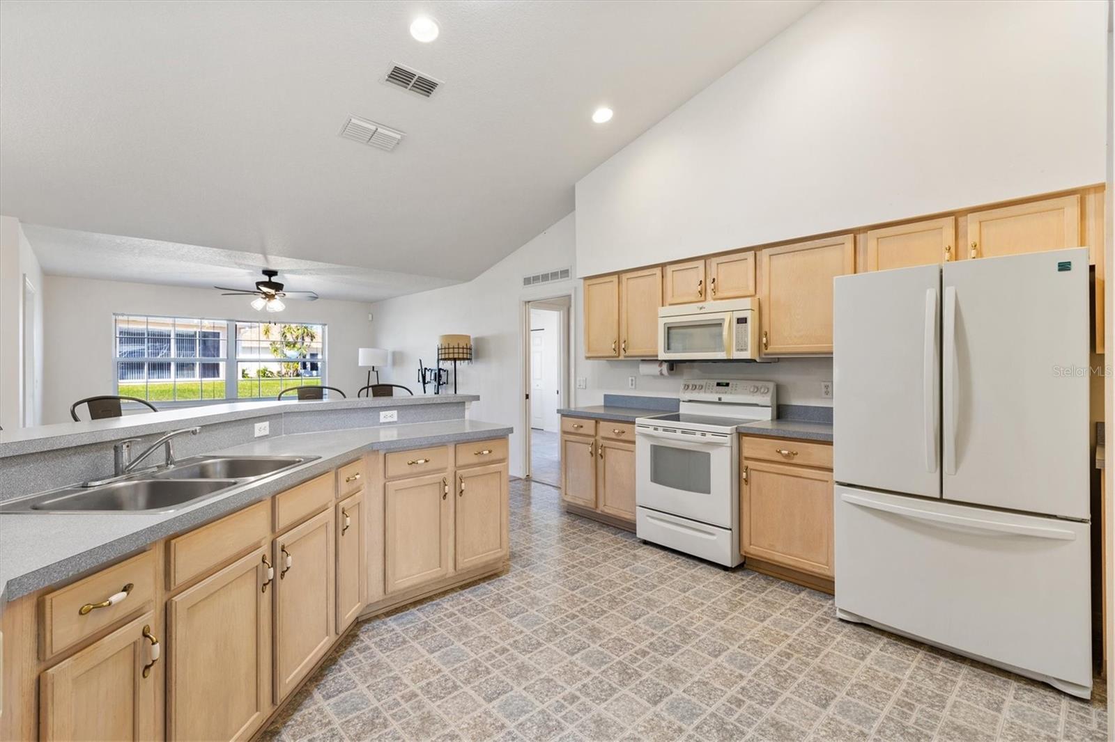Image 11 of 39 For 17755 117th Circle