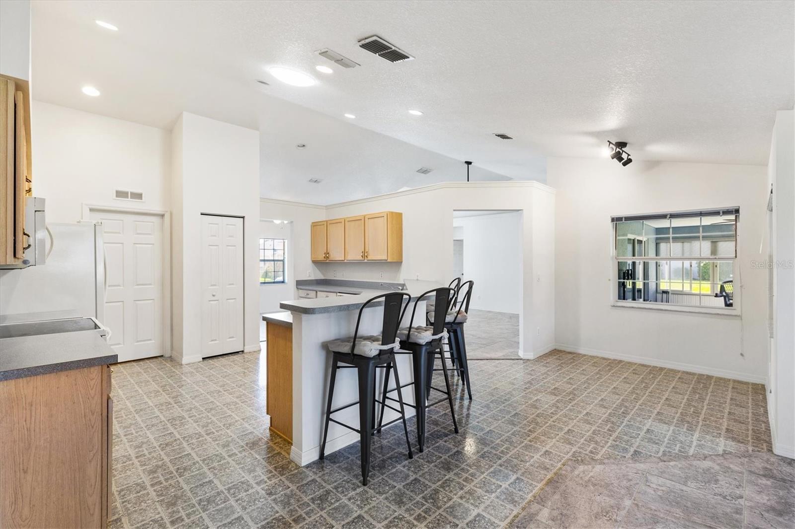 Image 12 of 39 For 17755 117th Circle