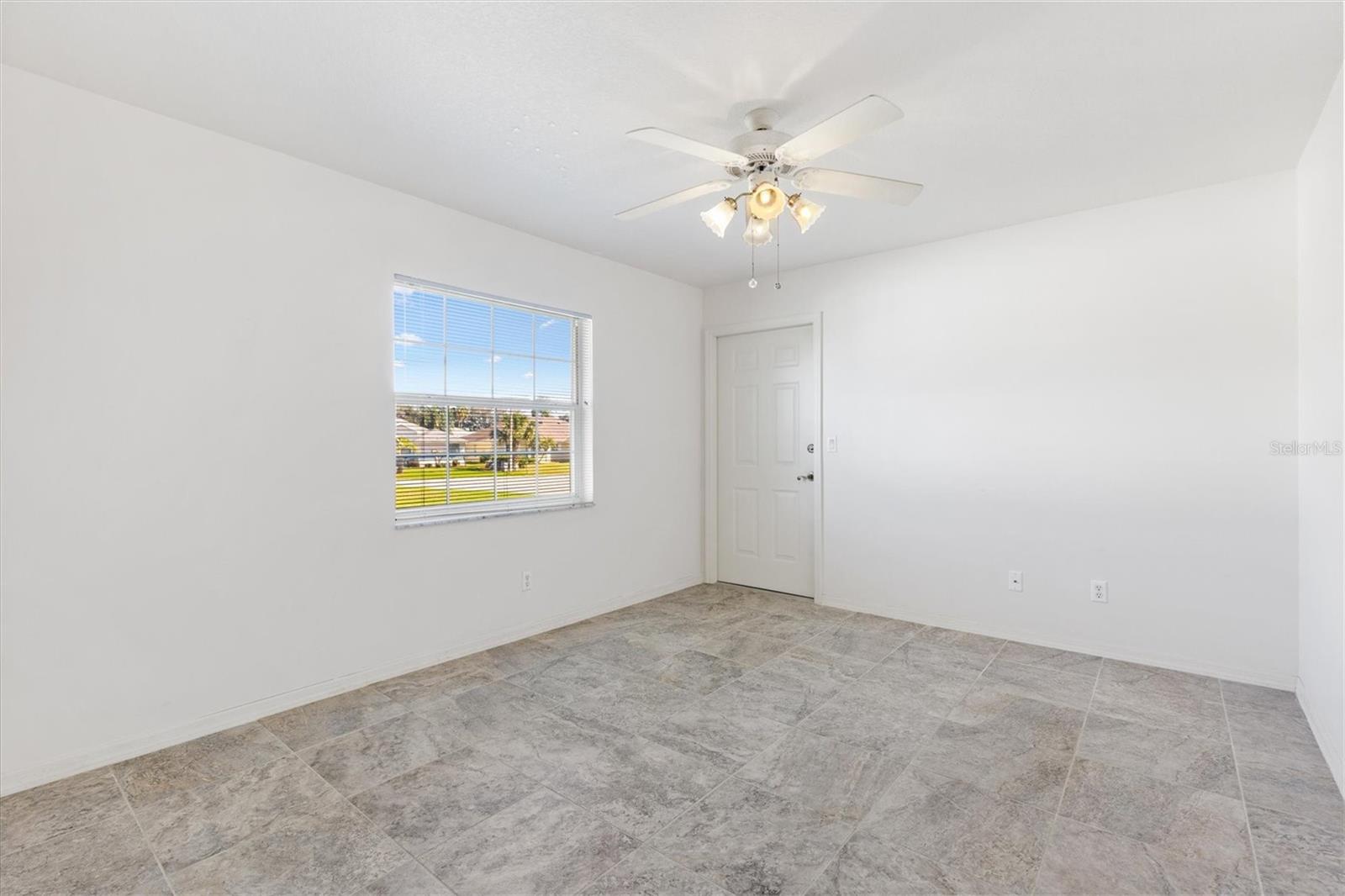 Image 19 of 39 For 17755 117th Circle