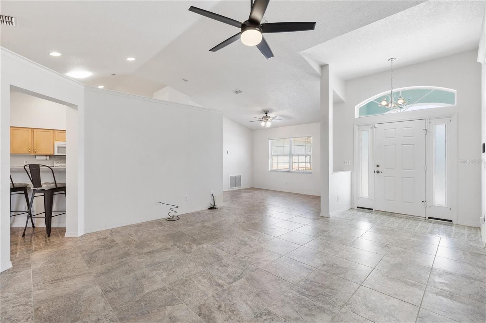 Image 4 of 39 For 17755 117th Circle