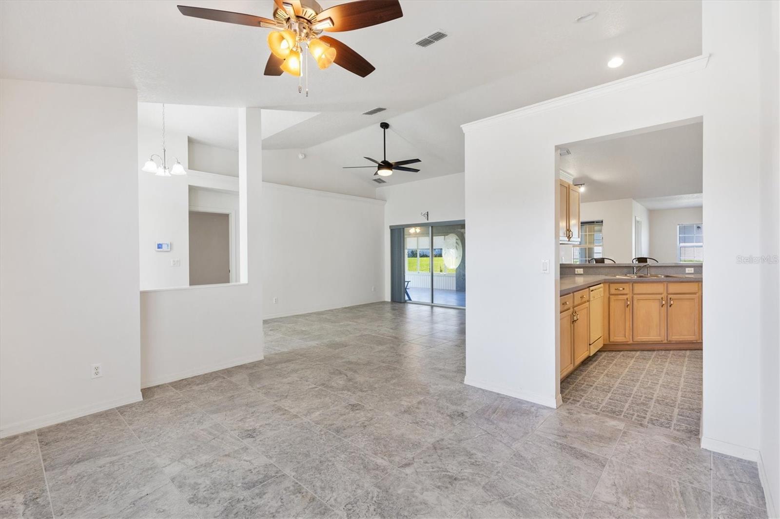 Image 8 of 39 For 17755 117th Circle