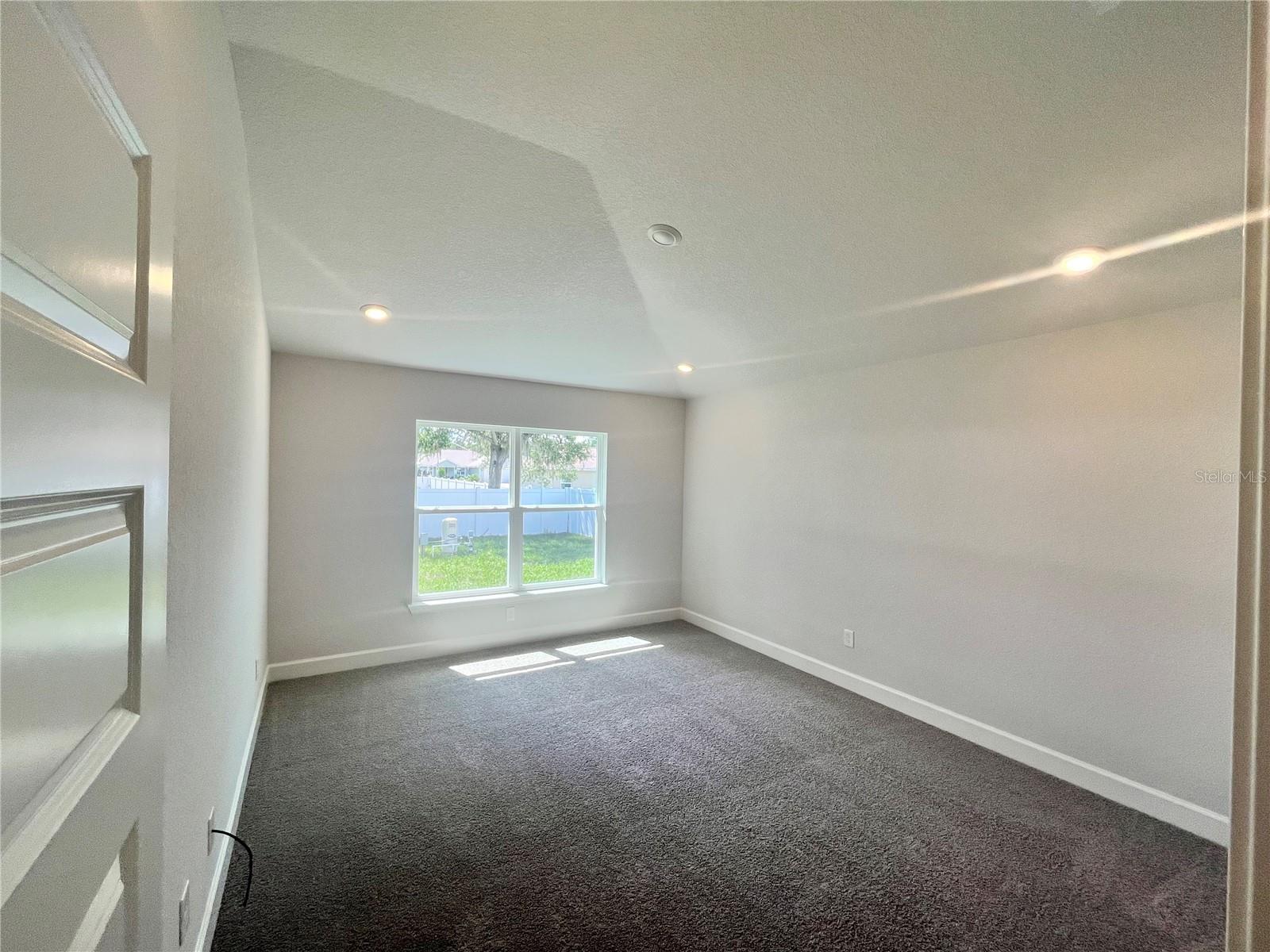 Image 12 of 16 For 15864 98th Terrace