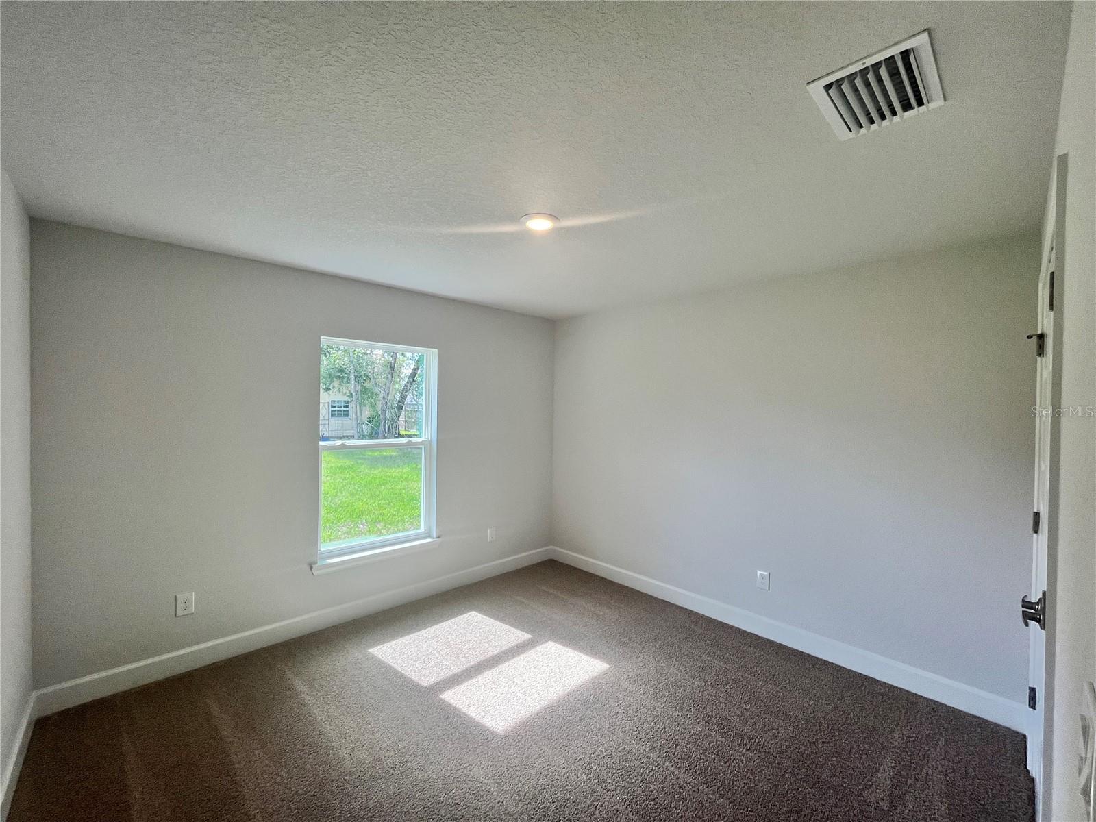 Image 9 of 16 For 15864 98th Terrace