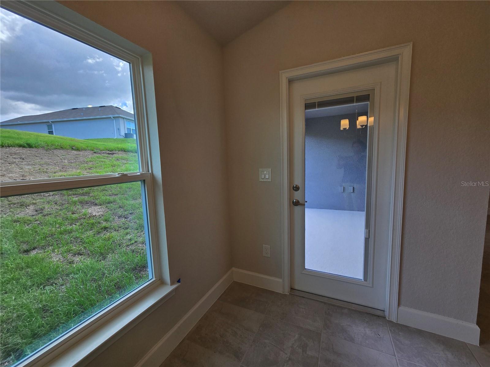 Image 31 of 42 For 336 Twisted Oaks Drive