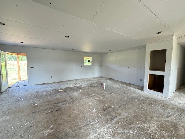 Image 4 of 25 For 507 39th Road 120