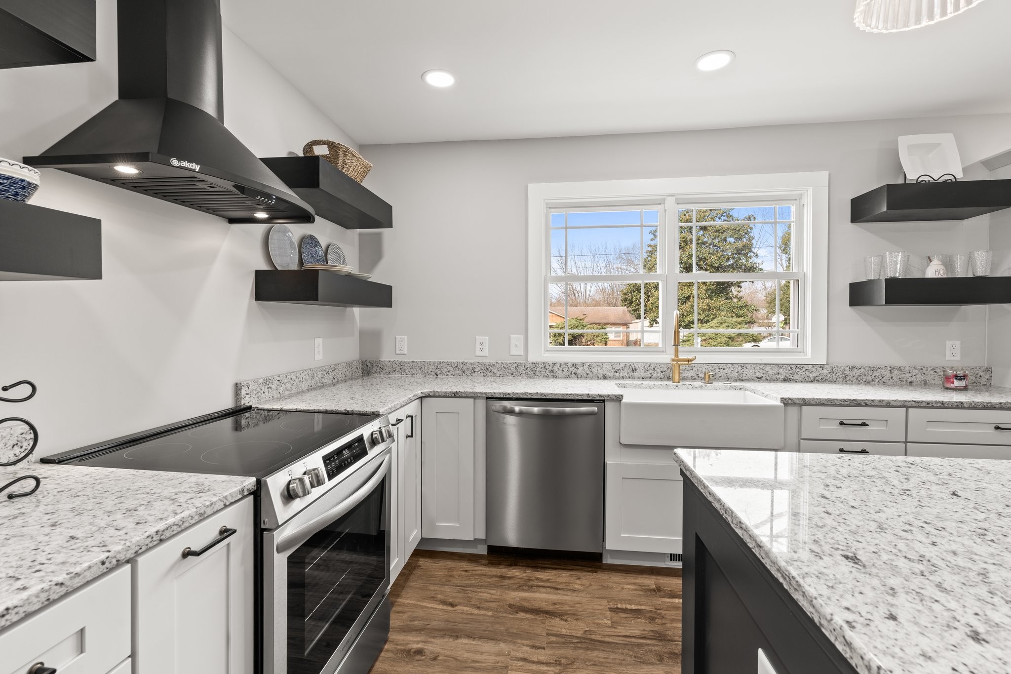 Image 21 of 39 For 1408 10th Street