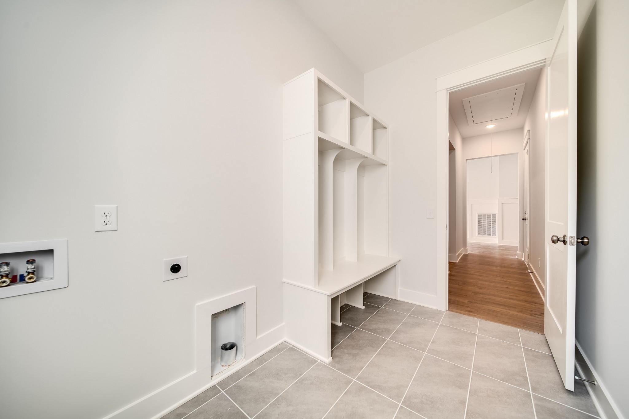 Image 23 of 61 For 5080 Gainesville Road